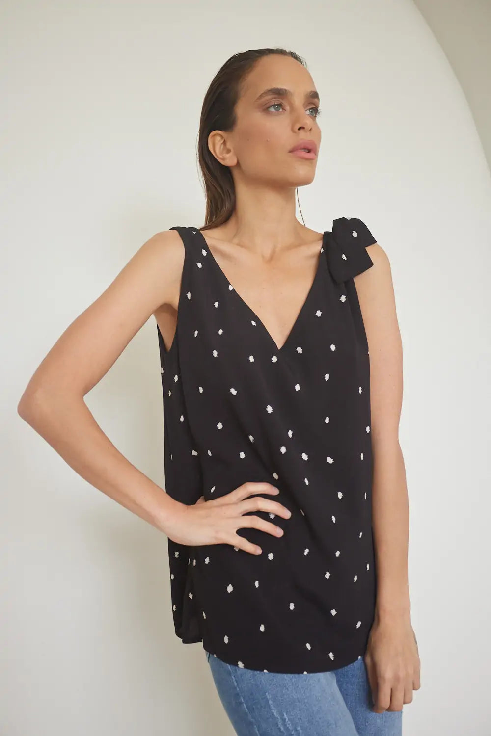 גופיית פפיון נקודות