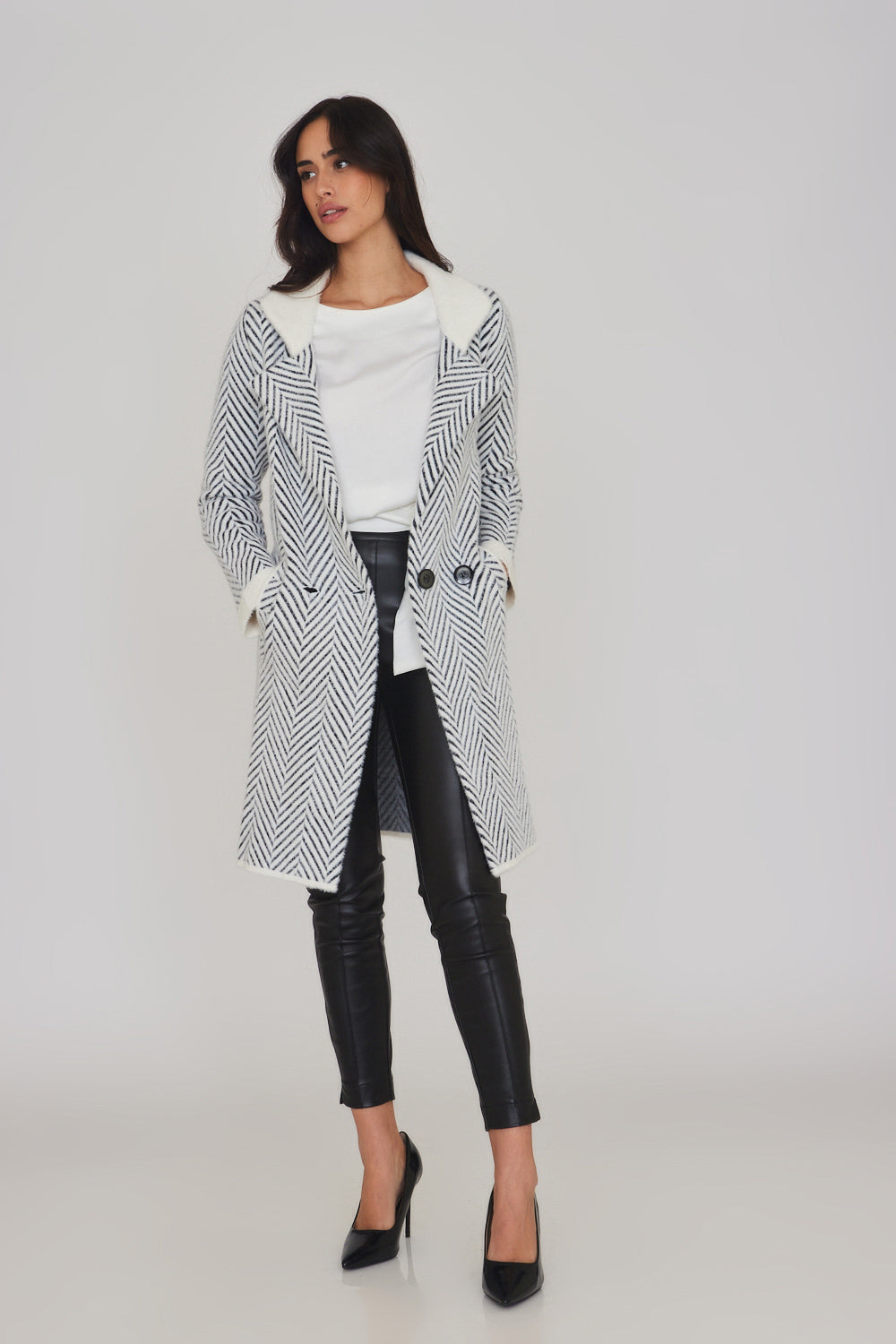 סריג עליונית פסים