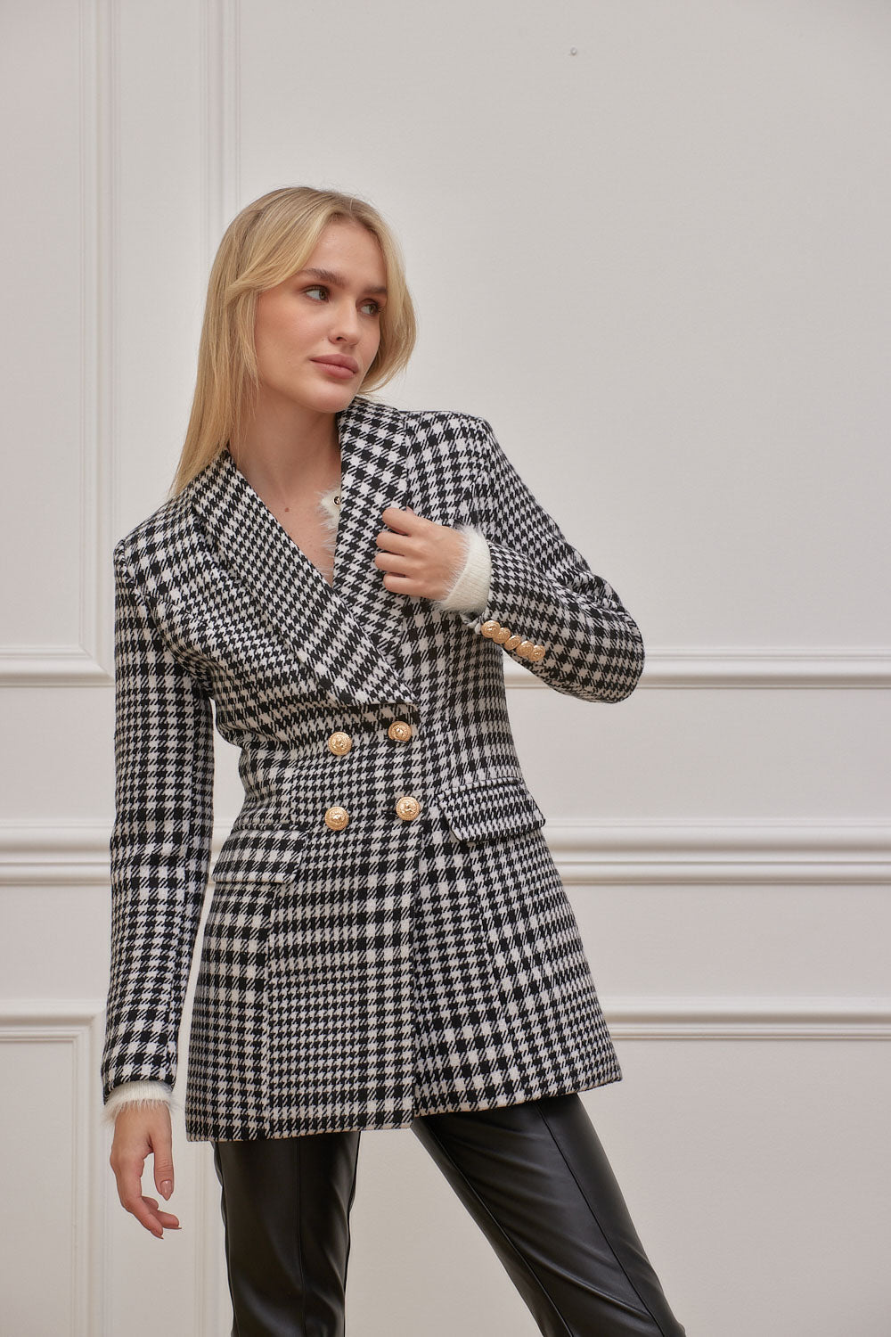 ז'קט סוזן מחויט