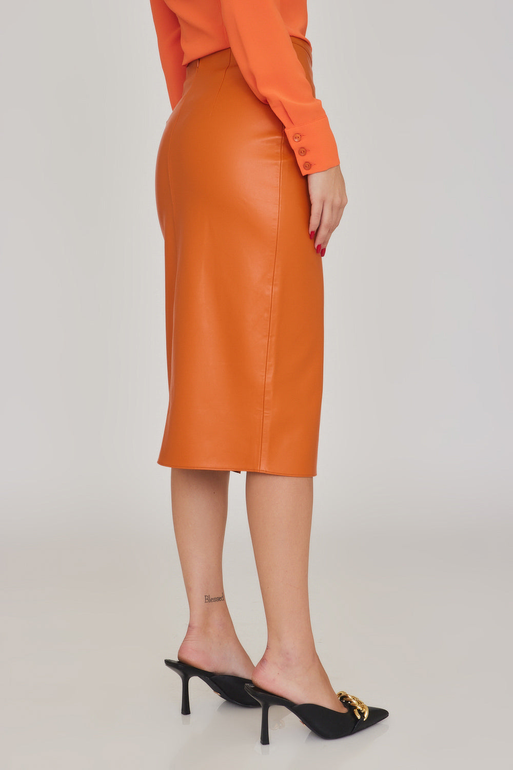 חצאית דמוי עור שסע