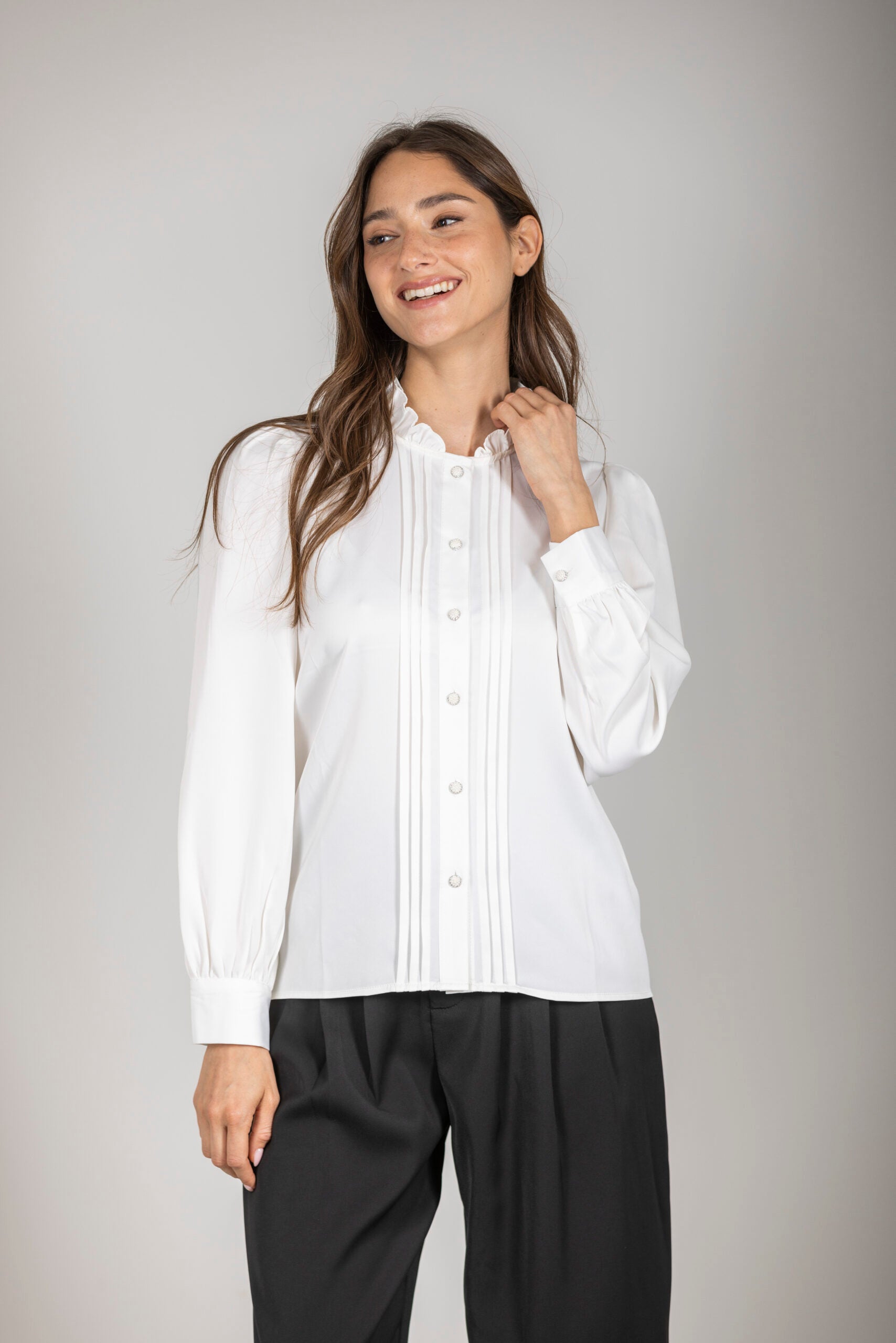 חולצה מכופתרת קפלים