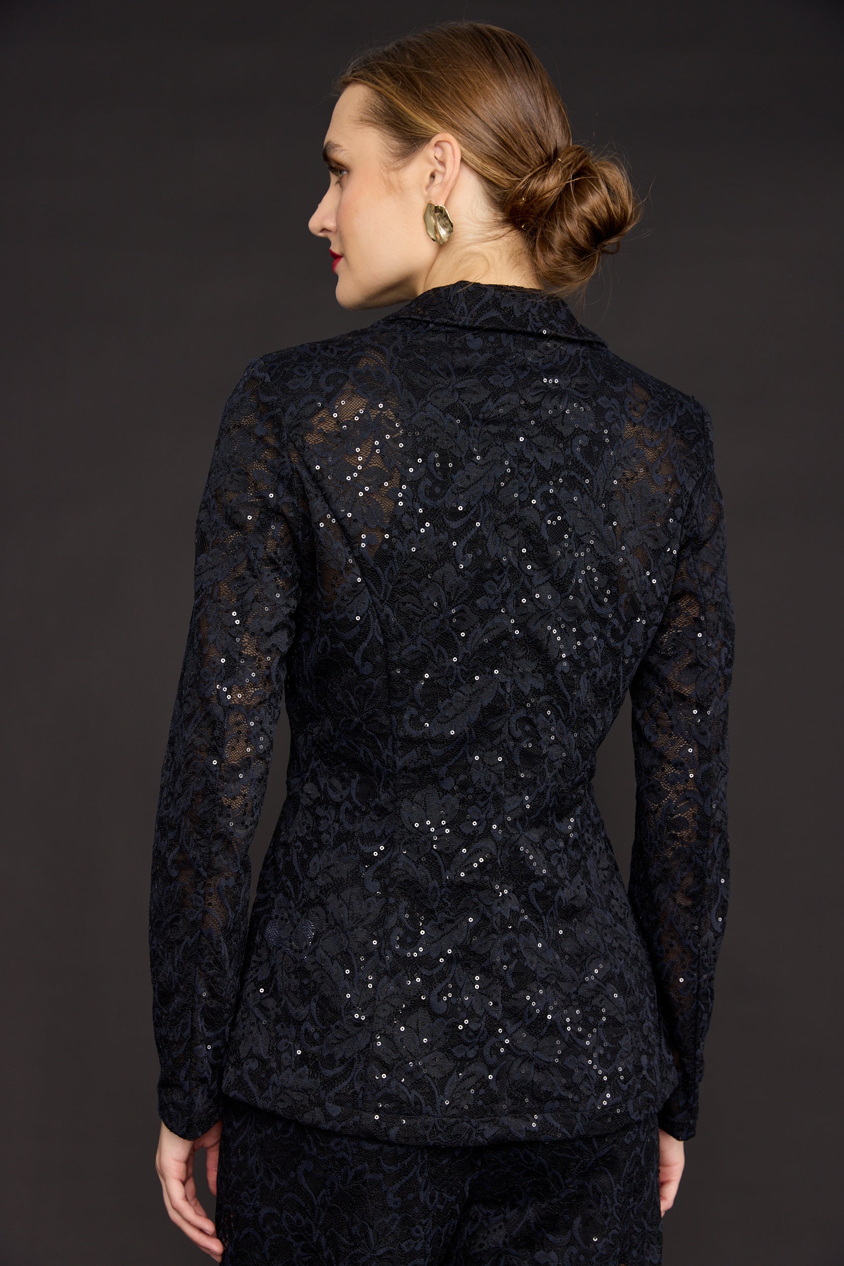 בליזר חליפה תחרת קטיפה