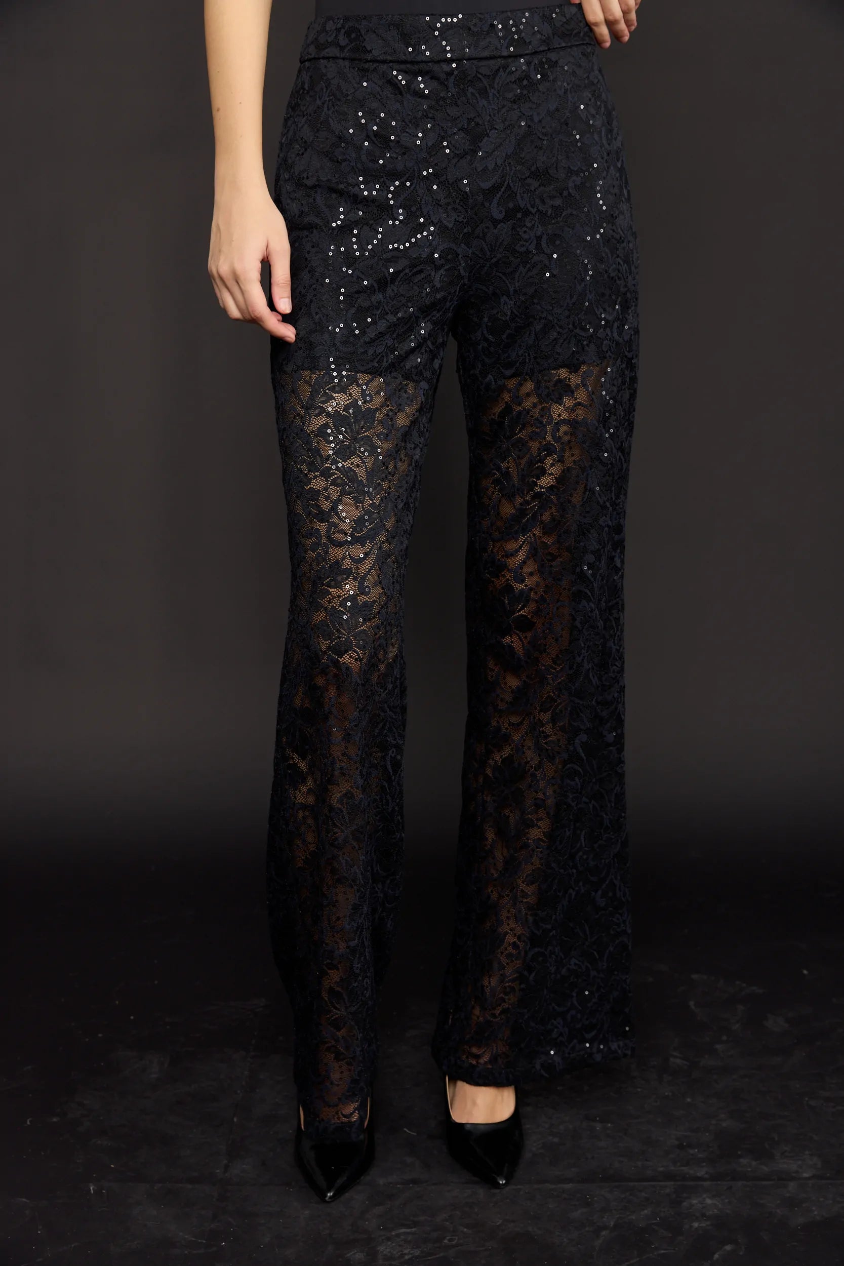 מכנס חליפה תחרת קטיפה