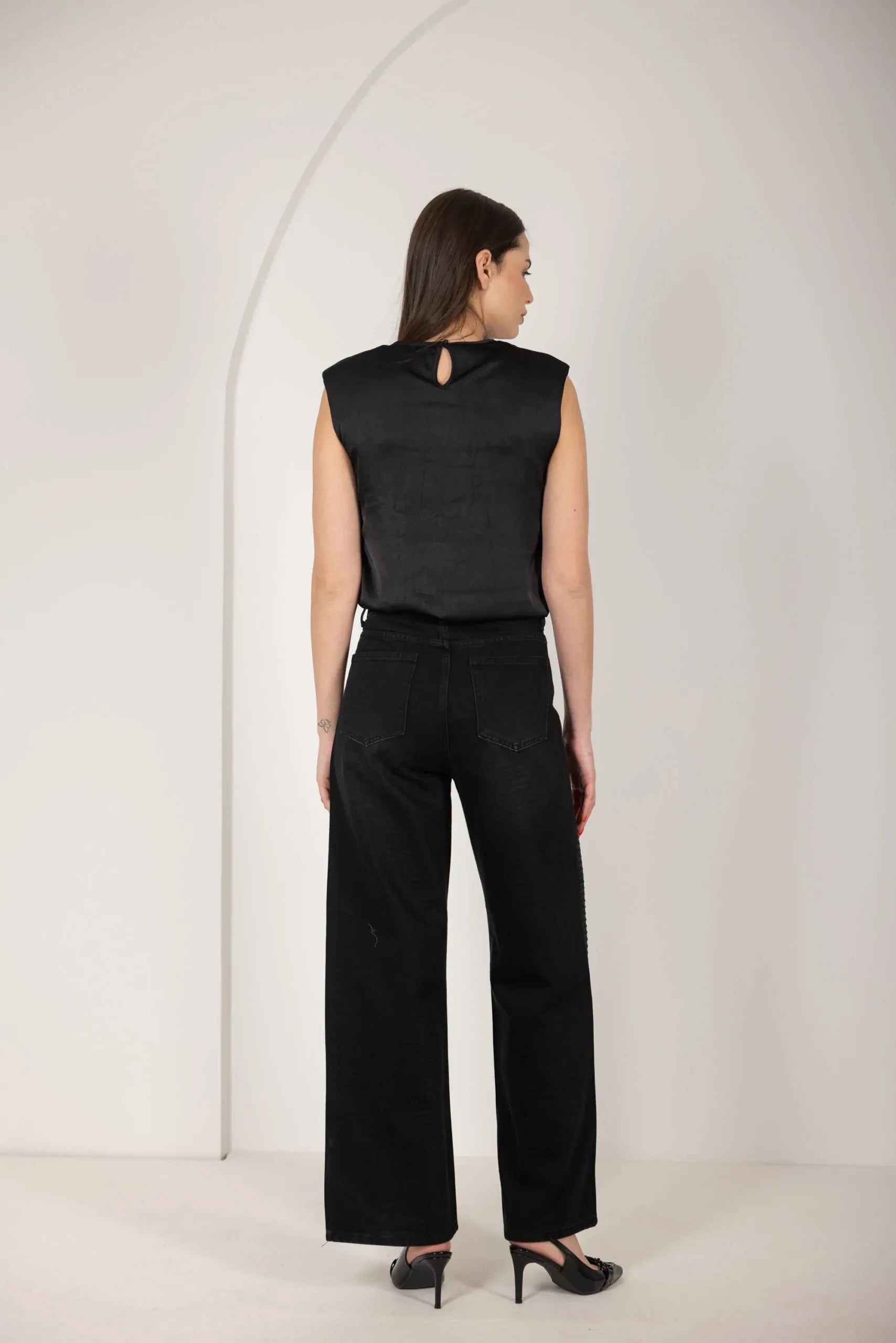 טופ סאטן מקומט