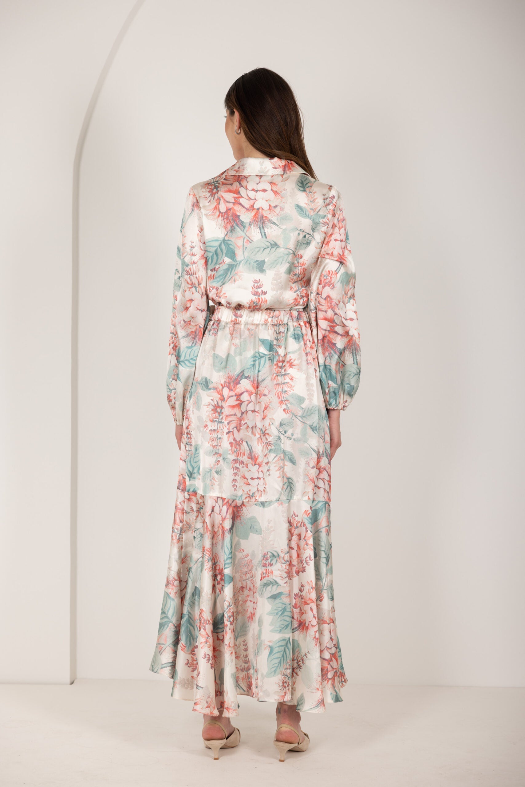 חולצת סאטן דפוס פרחים