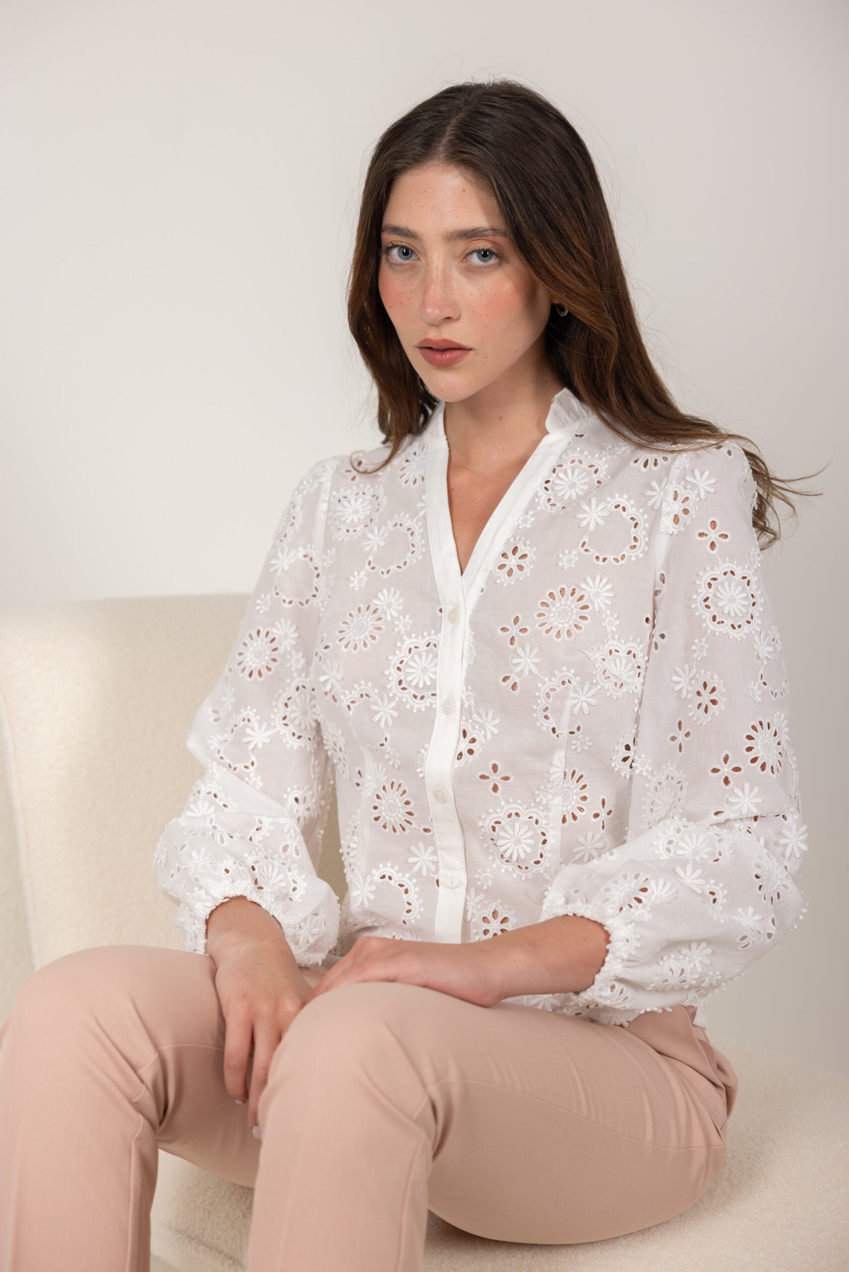 חולצה מכופתרת רקמה ש.ארוך