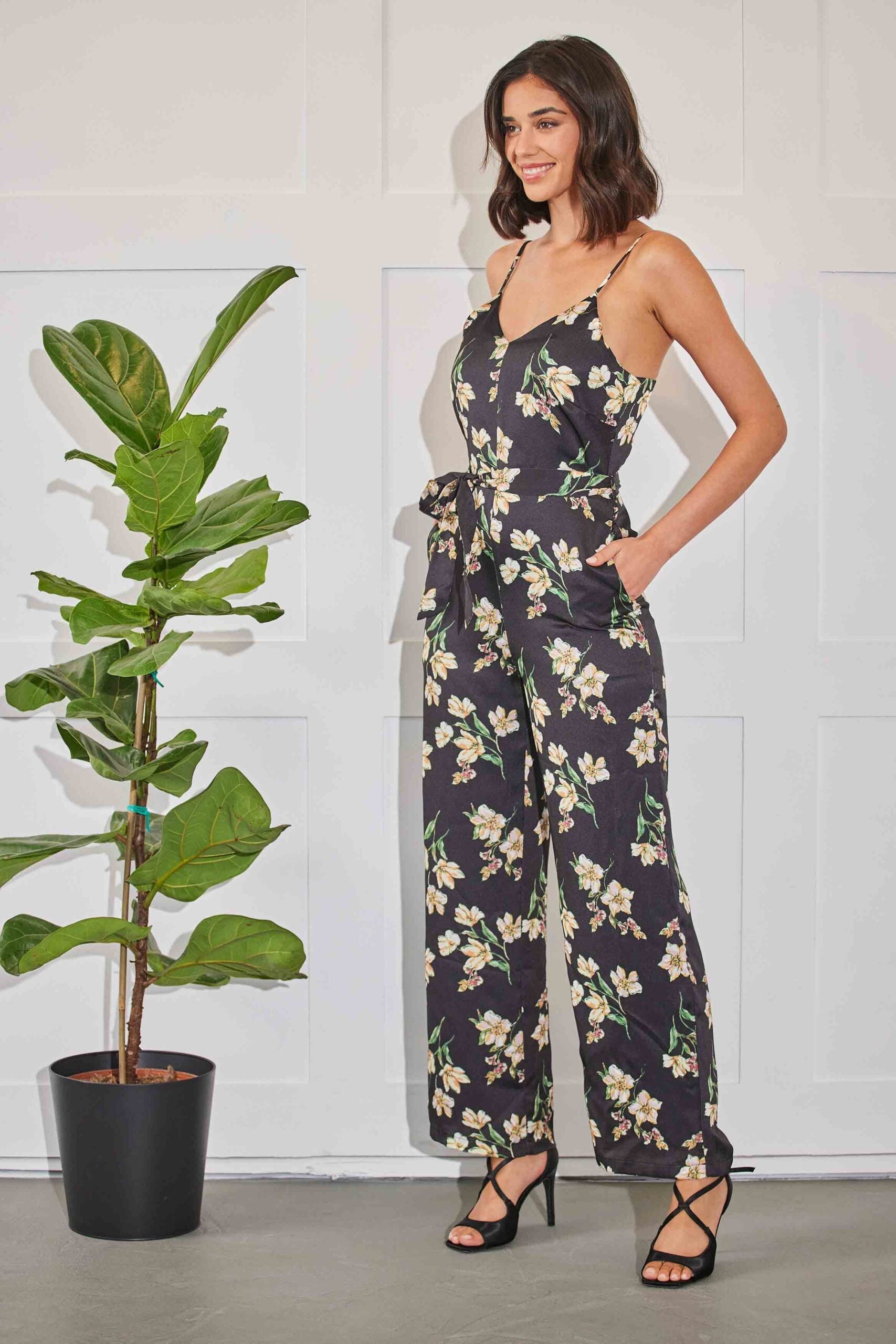 אוברול פרחוני