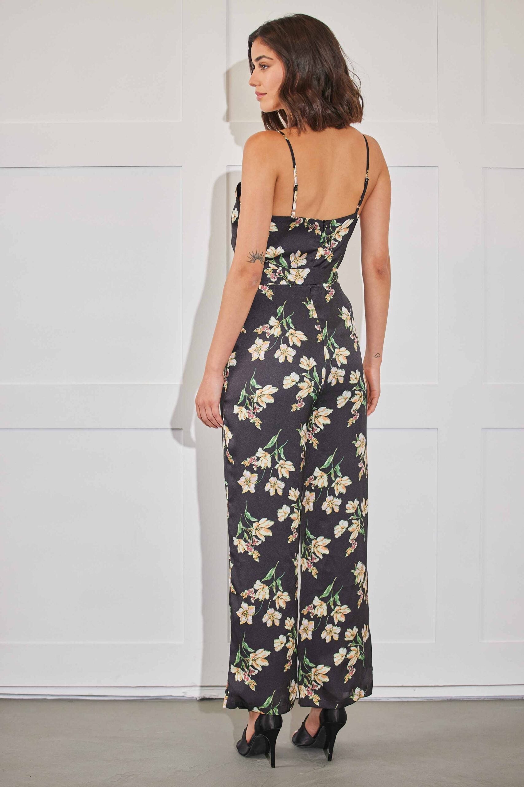 אוברול פרחוני