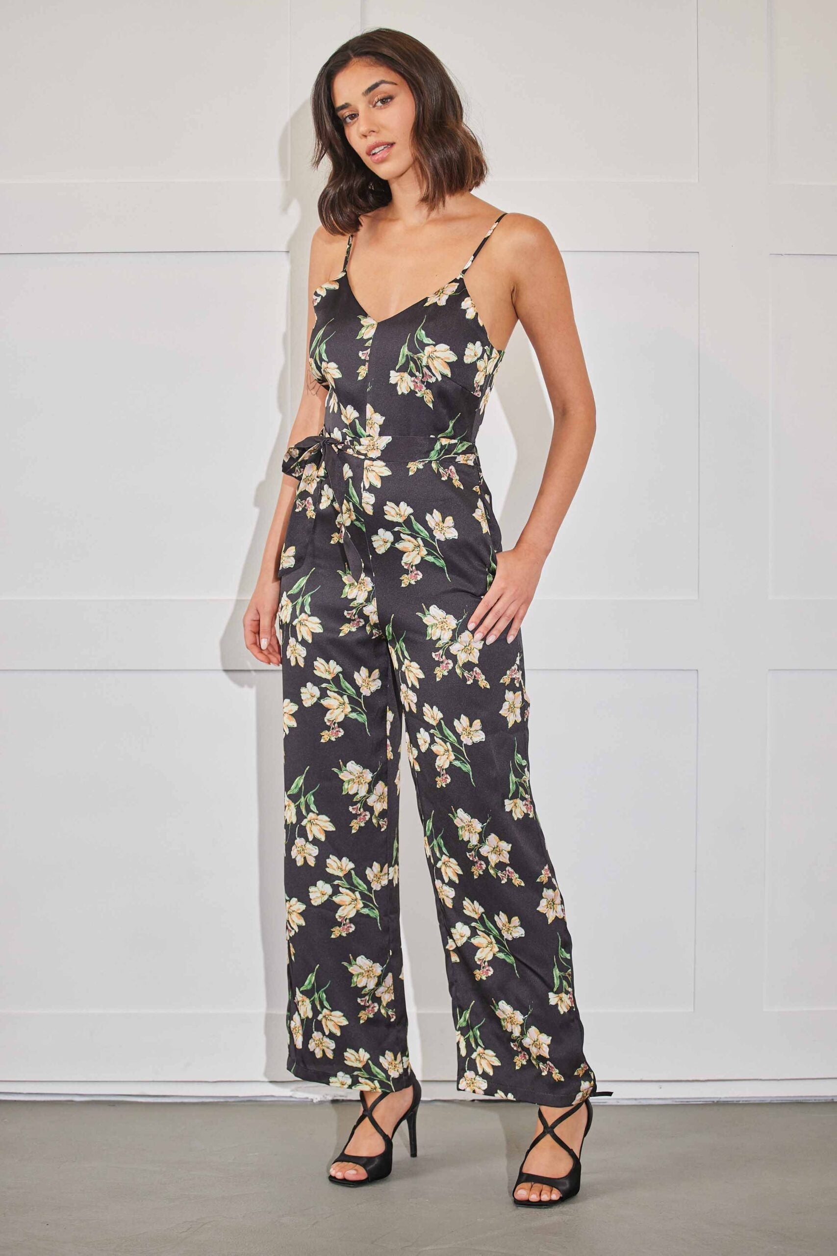 אוברול פרחוני