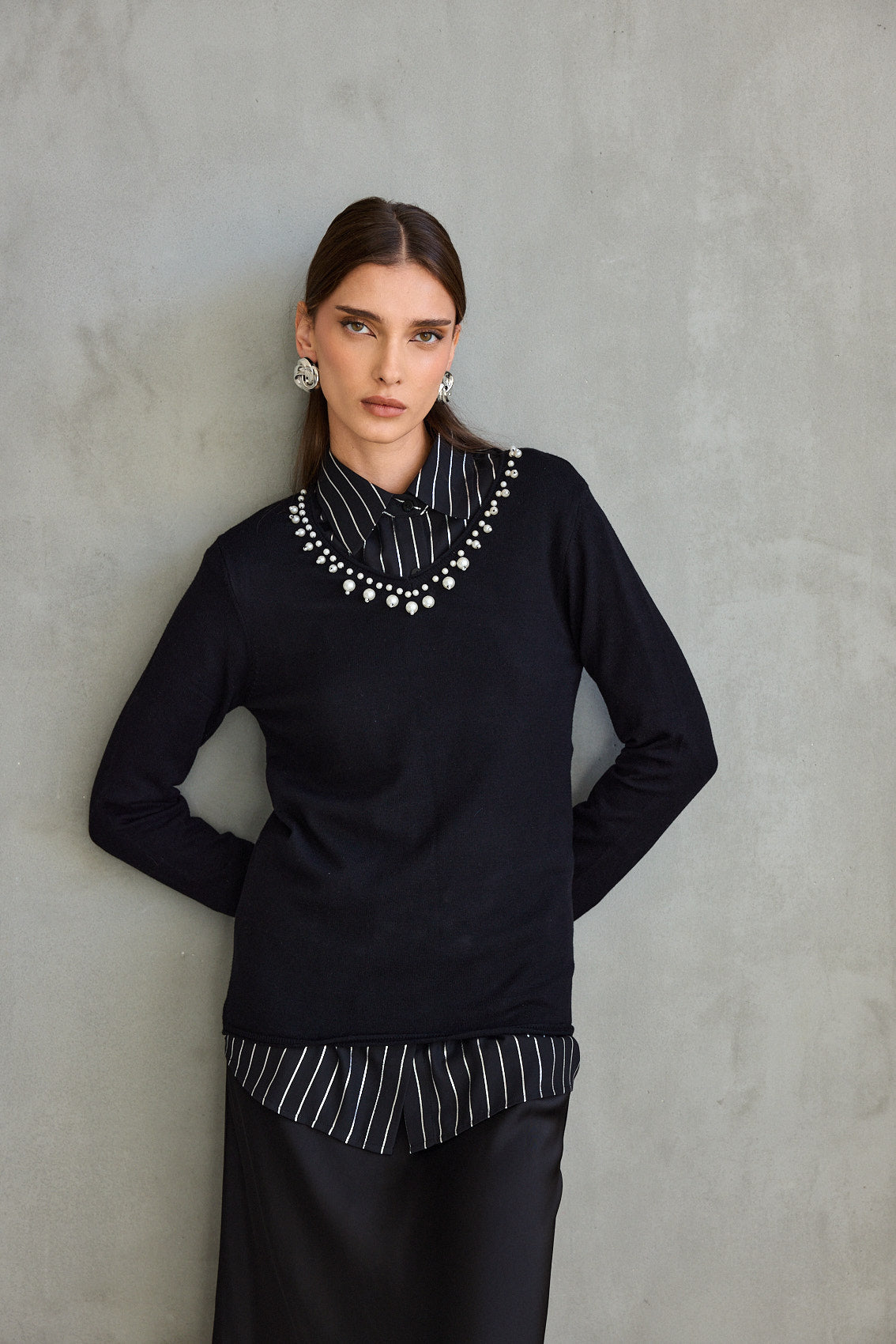 סריג קל מחשוף פנינים