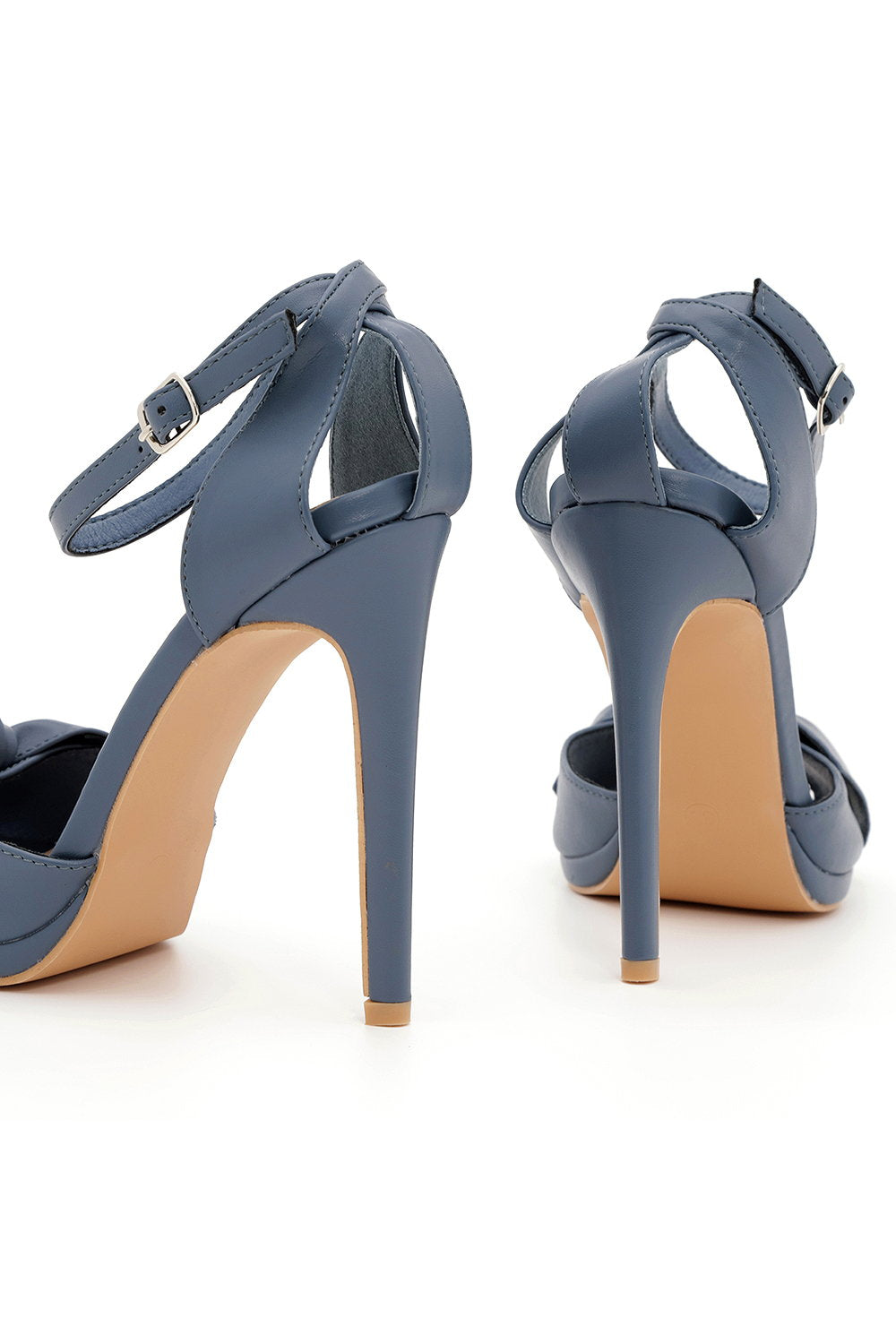 סנדל עקב פפיון