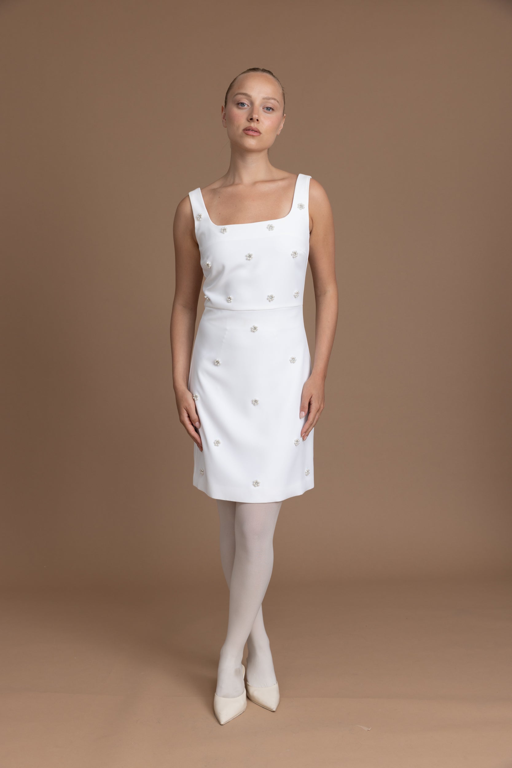 שמלת A פנינים