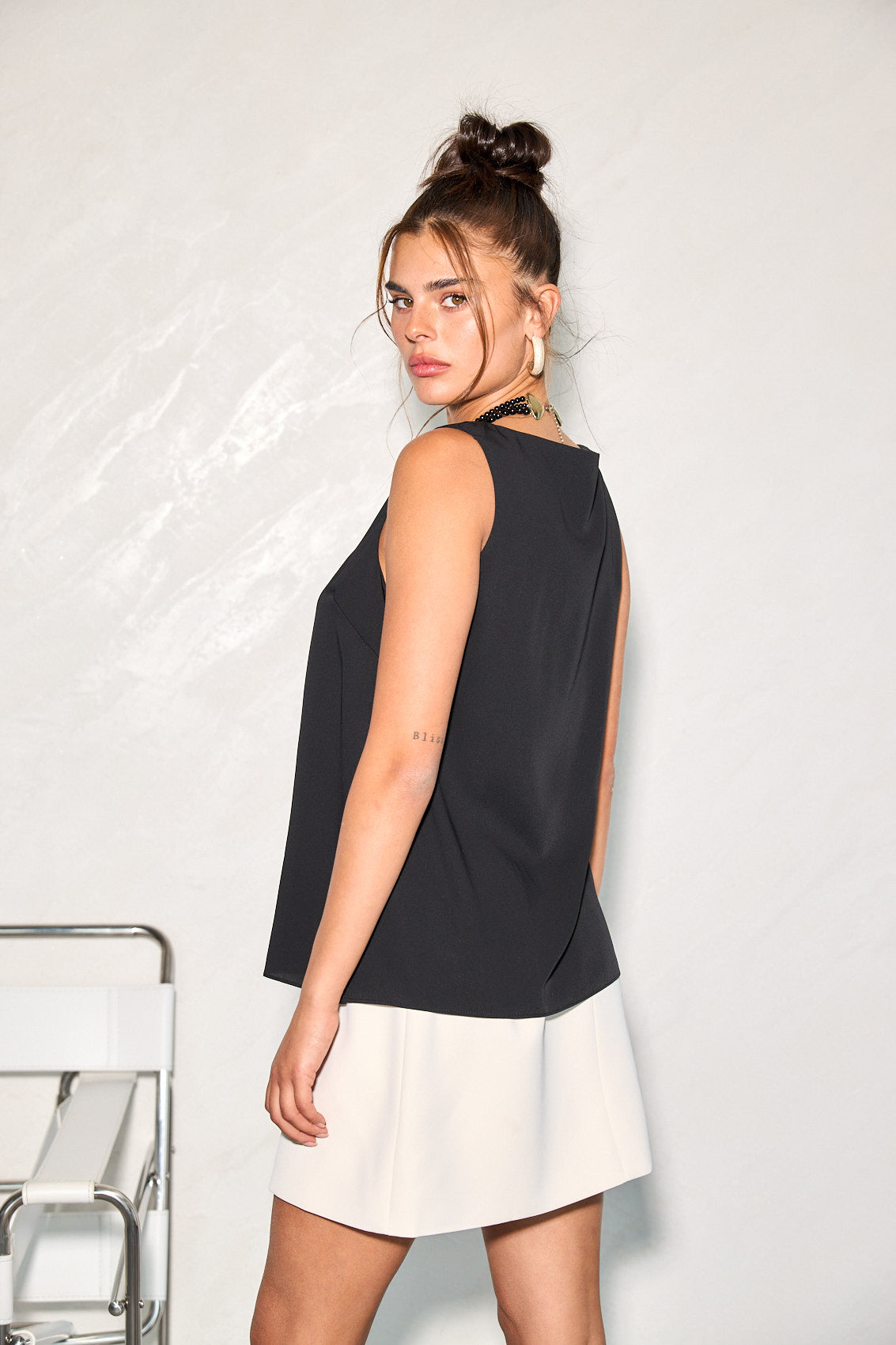 גופיה מחשוף וי