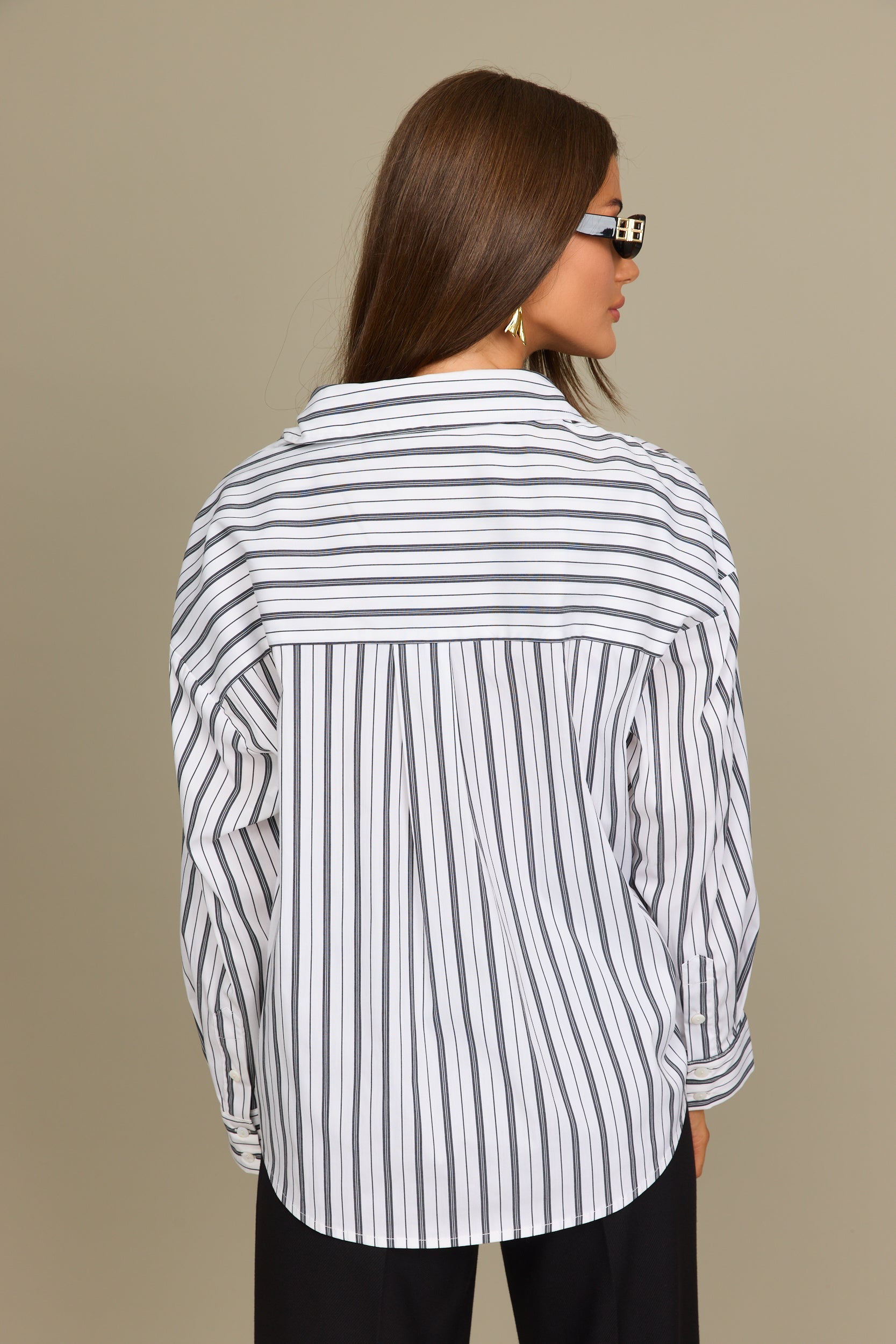 חולצת צווארון פסים