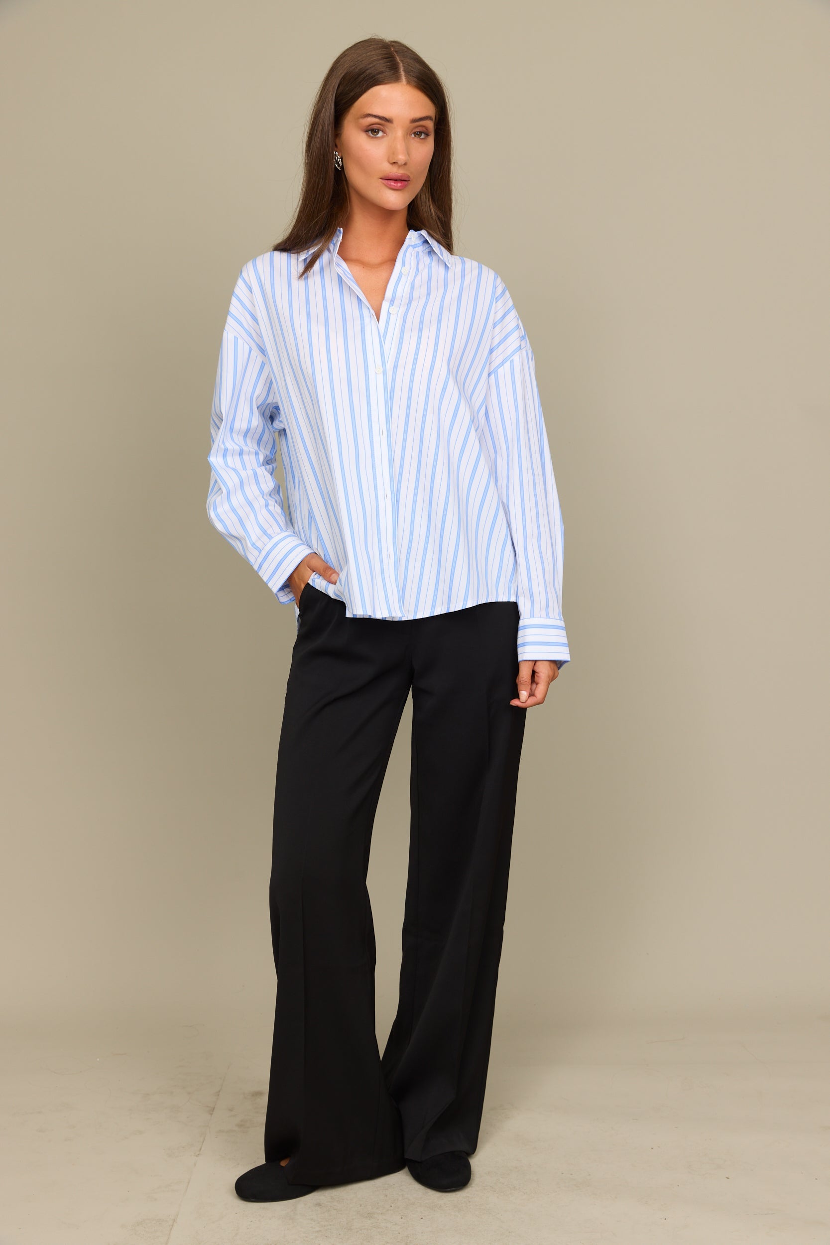 חולצת צווארון פסים