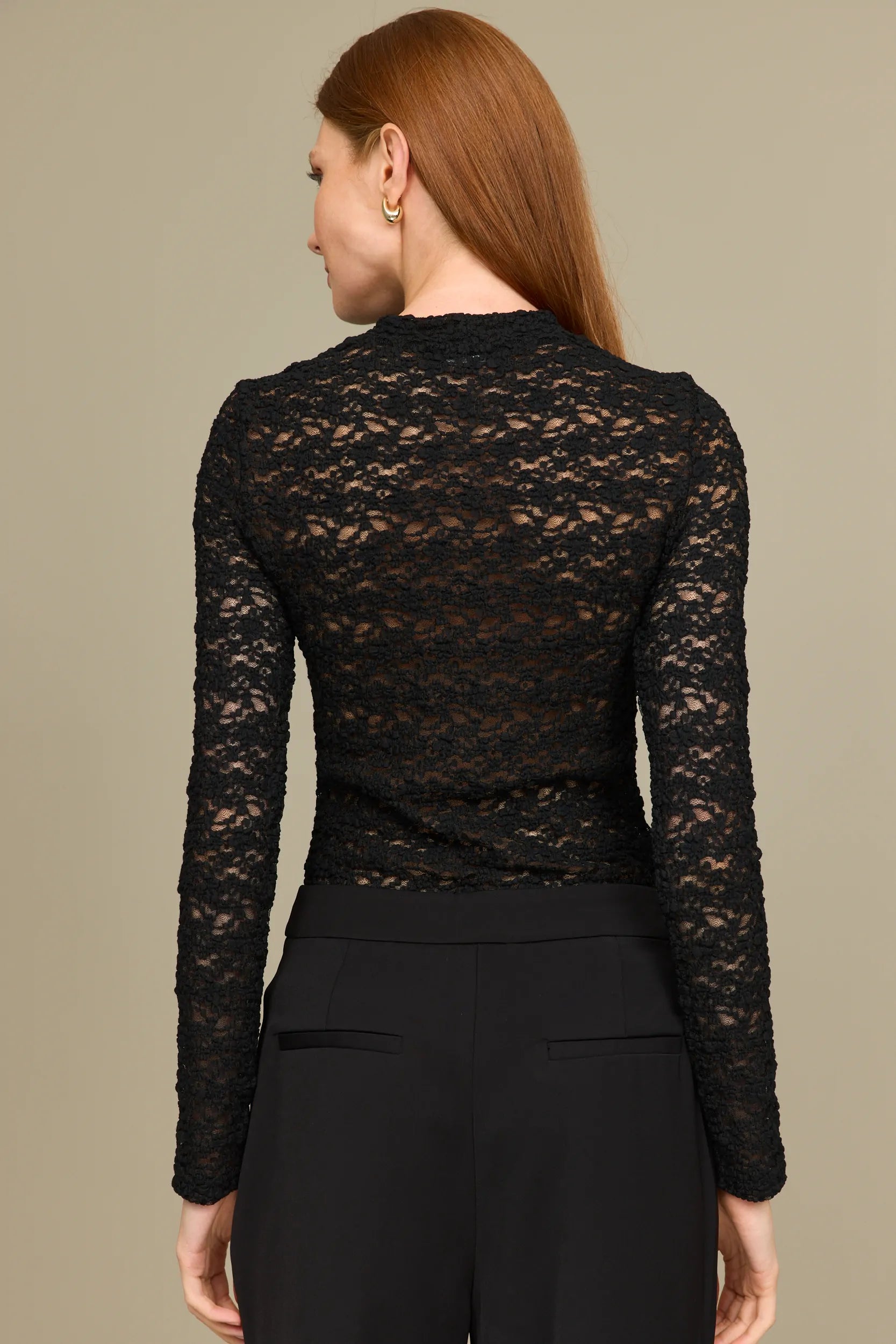 סריג תחרה צווארון גולף