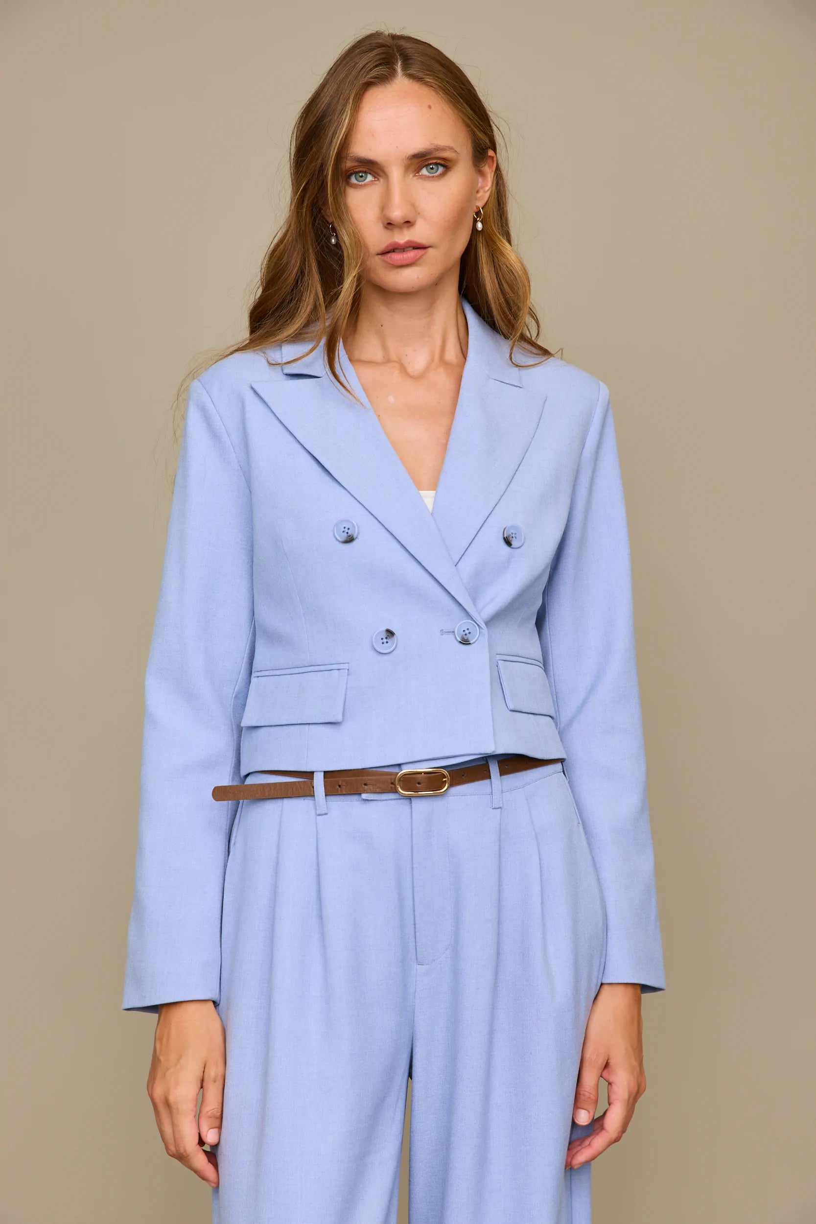 ז'קט קצר כפתרה כפולה