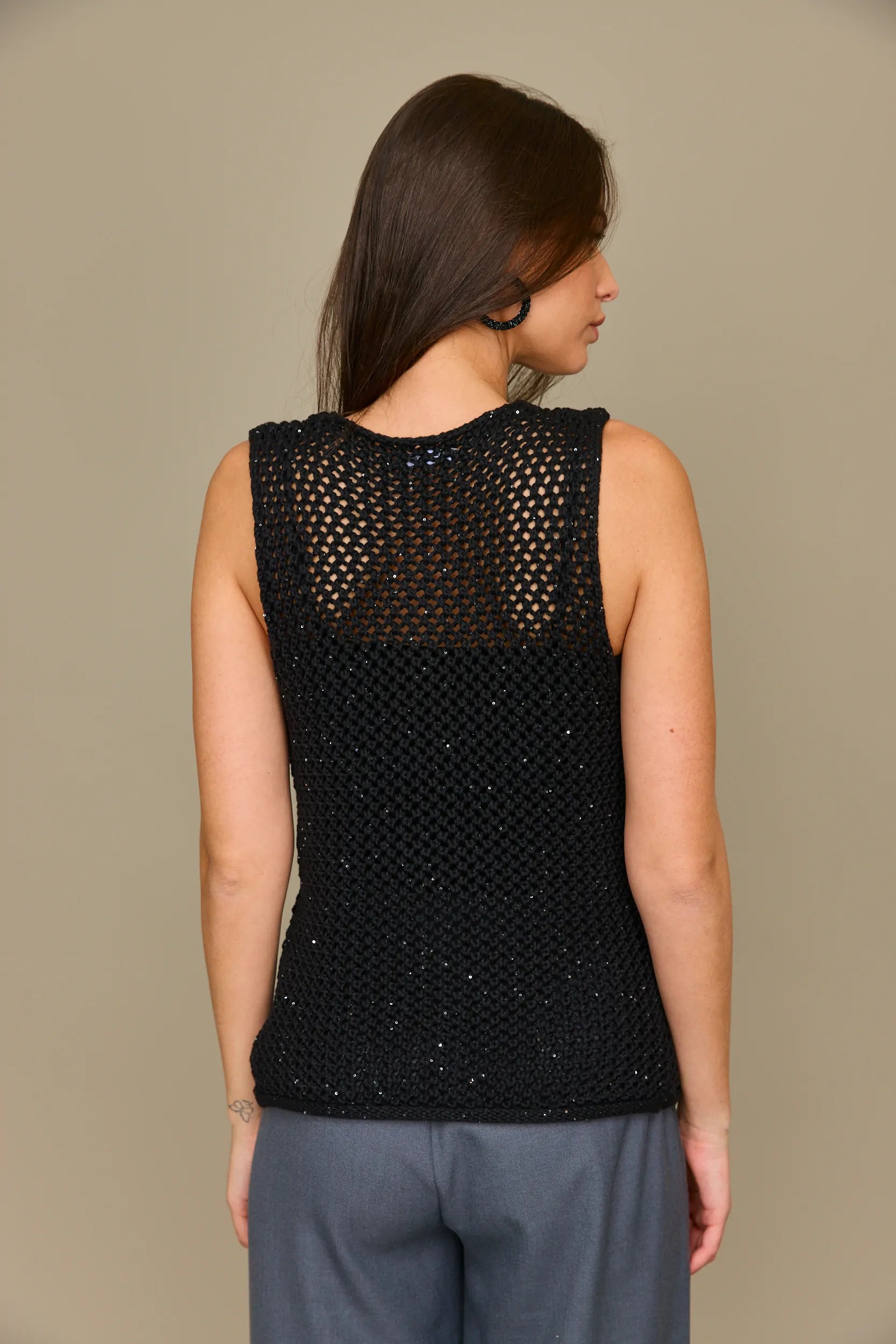 וסט סריג כפתורי צדפים