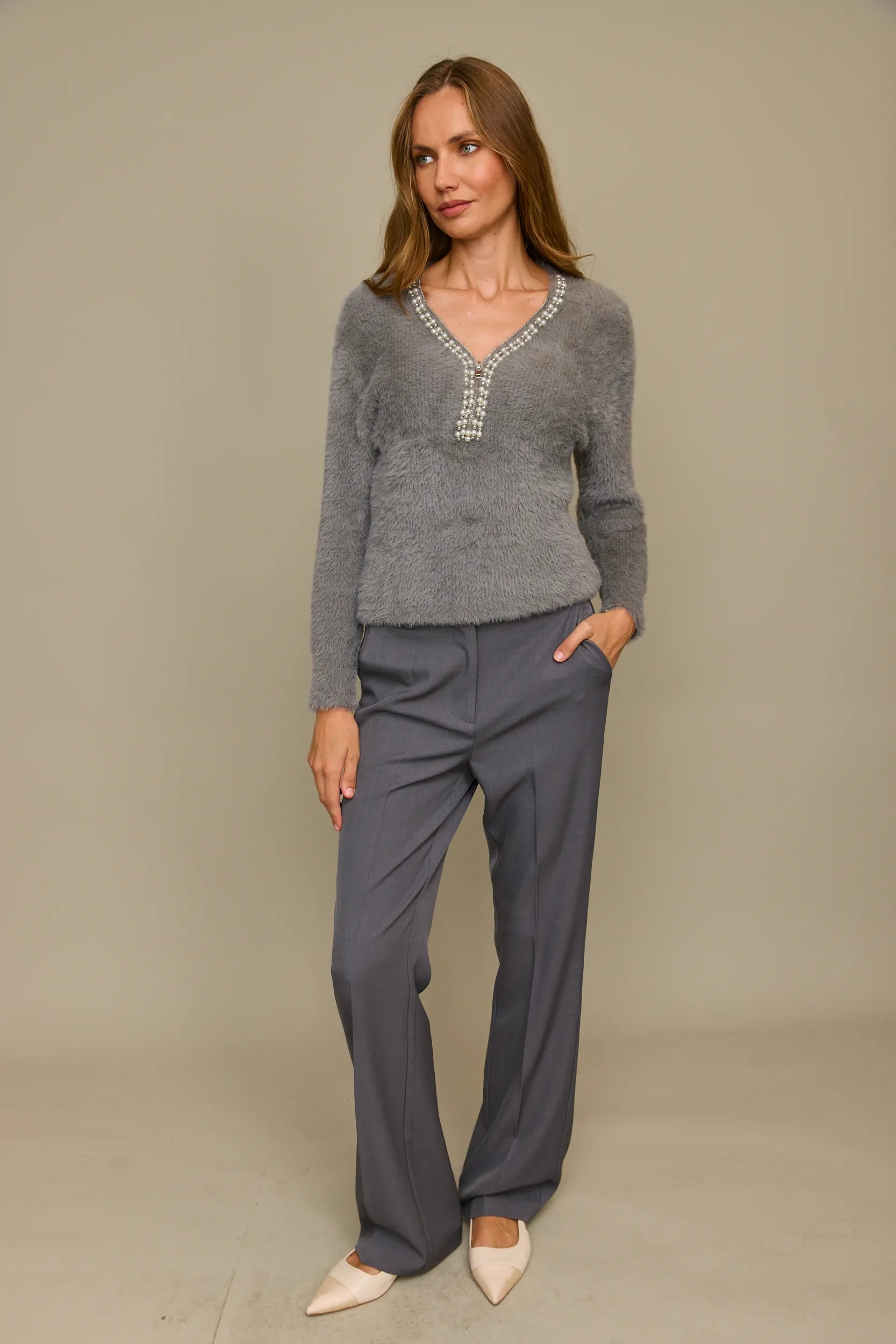 סריג פנינים צווארון רוכסן