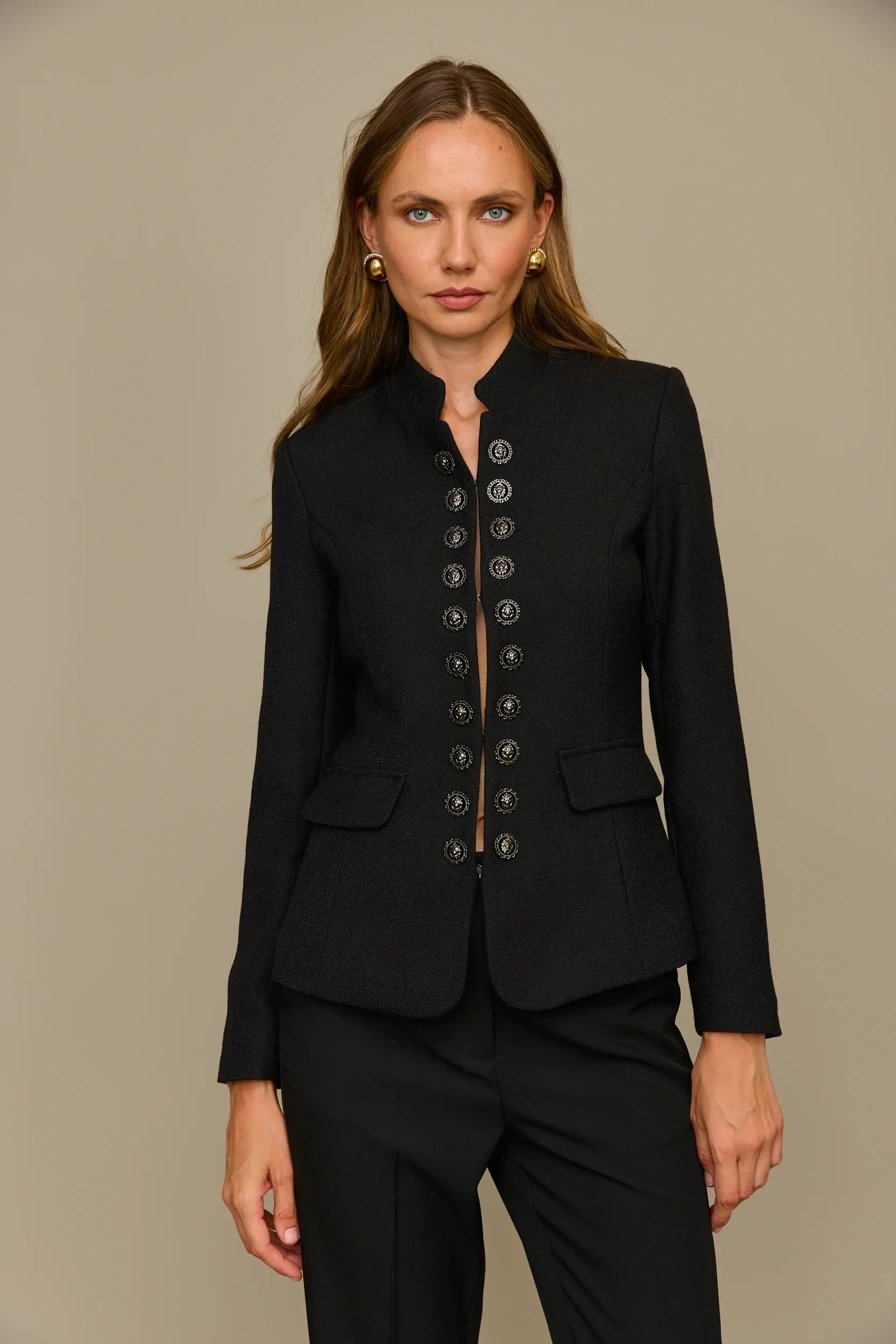 גקט כפתורים ויקטוריאני