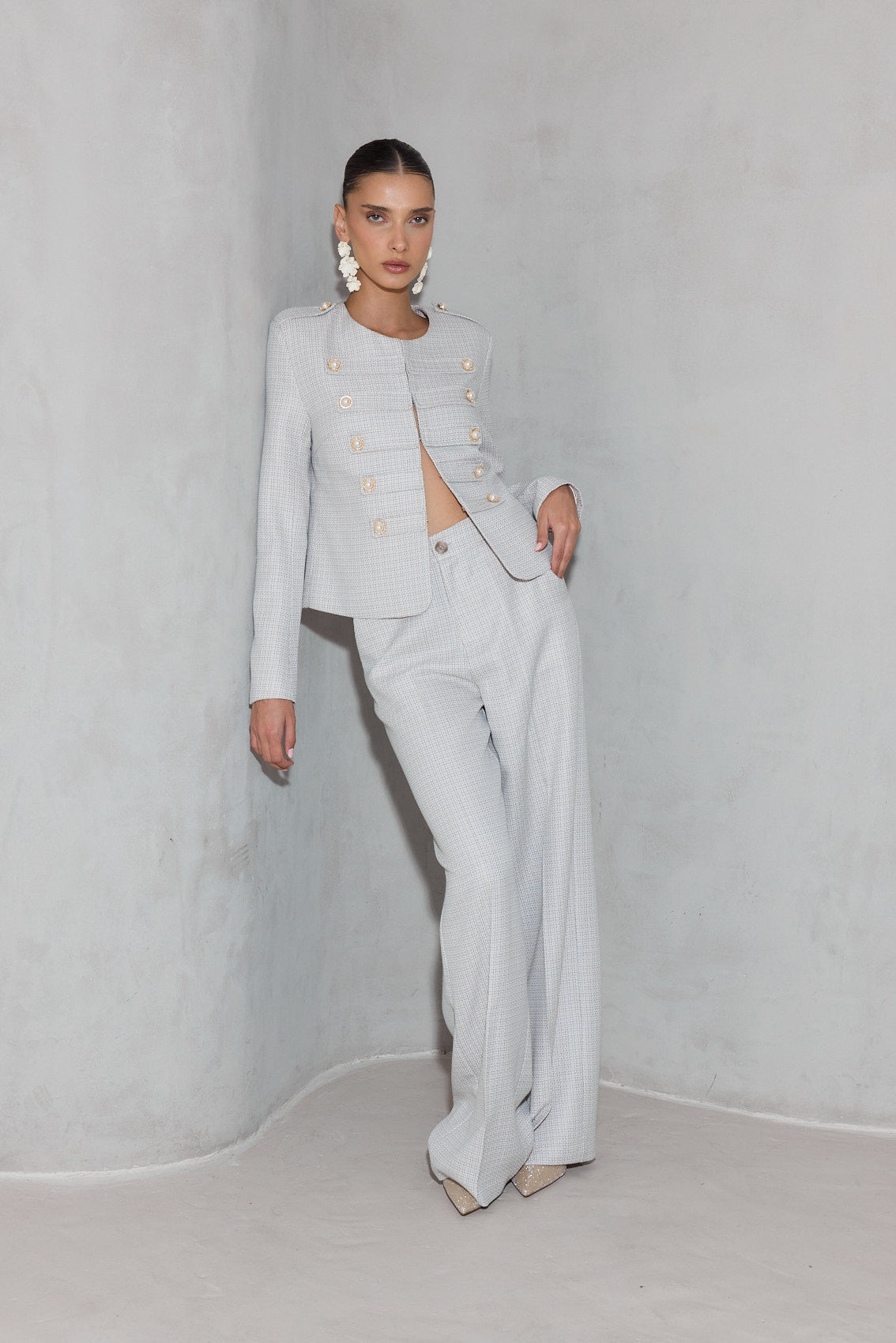 ז'קט טוויד במראה צבאי