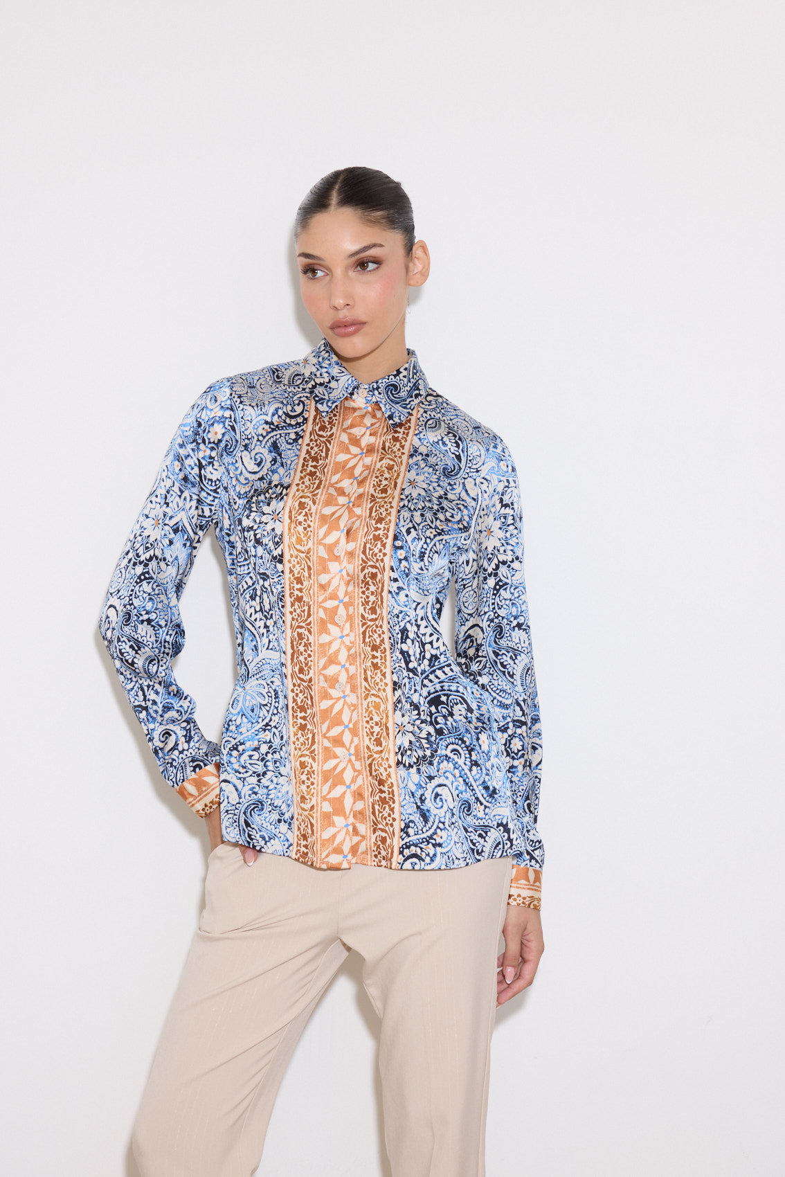 חולצת סאטן מודפסת