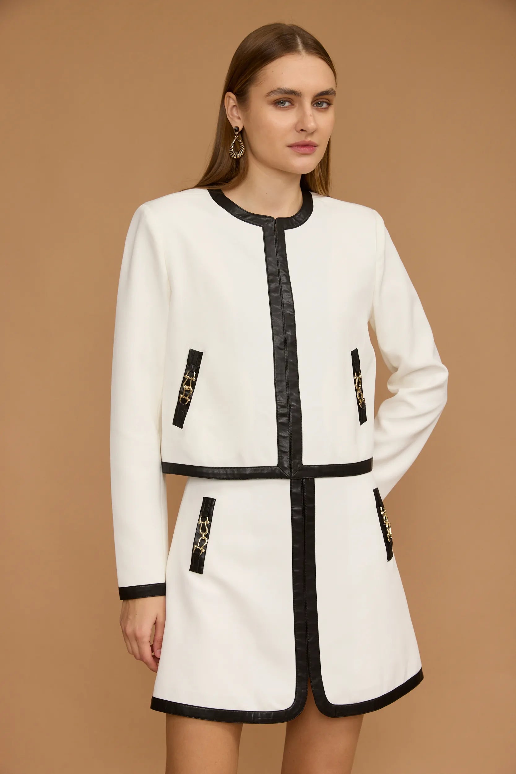 בלייזר גימור עור וכיסים