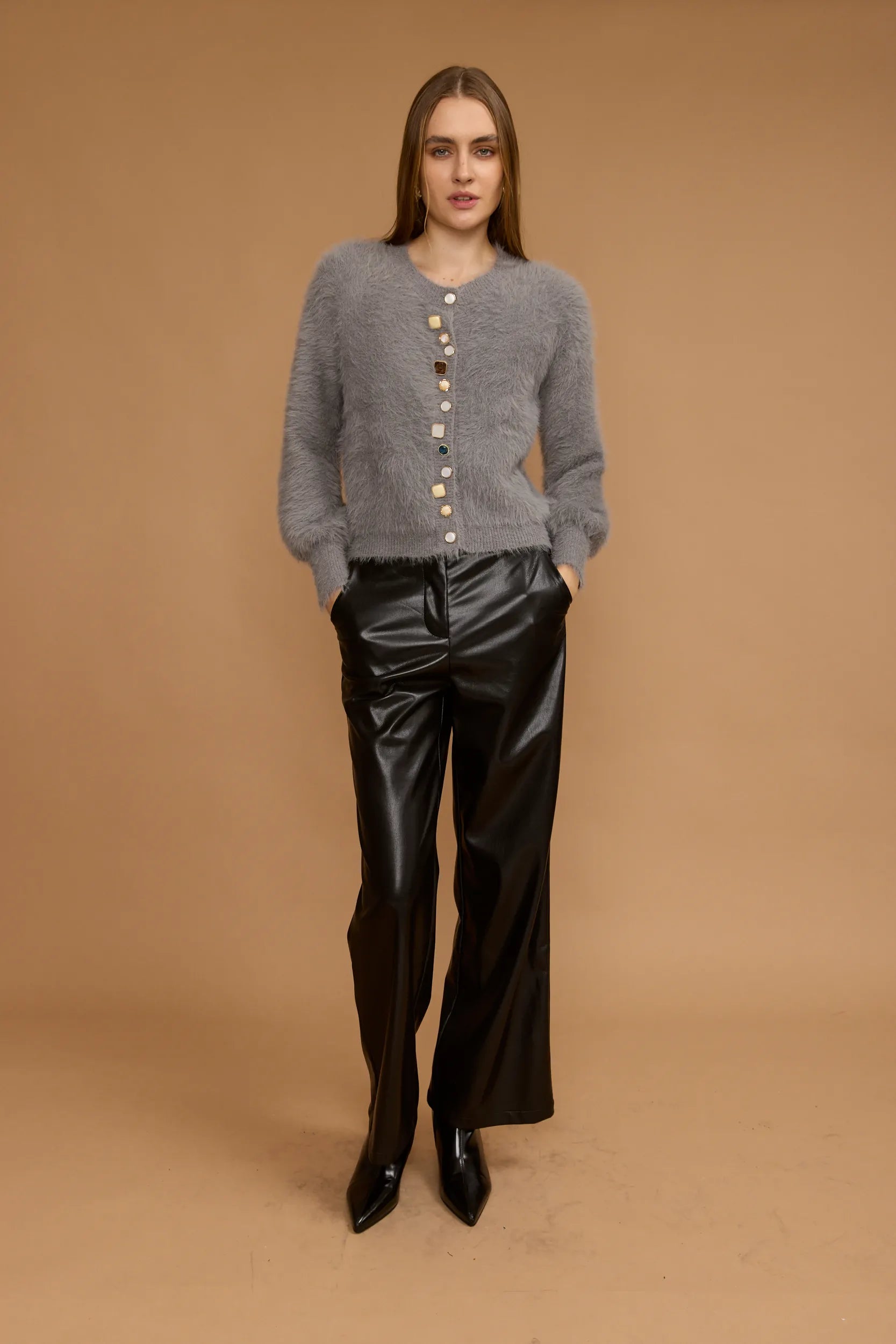 קרדיגן פרוותי כפתורים