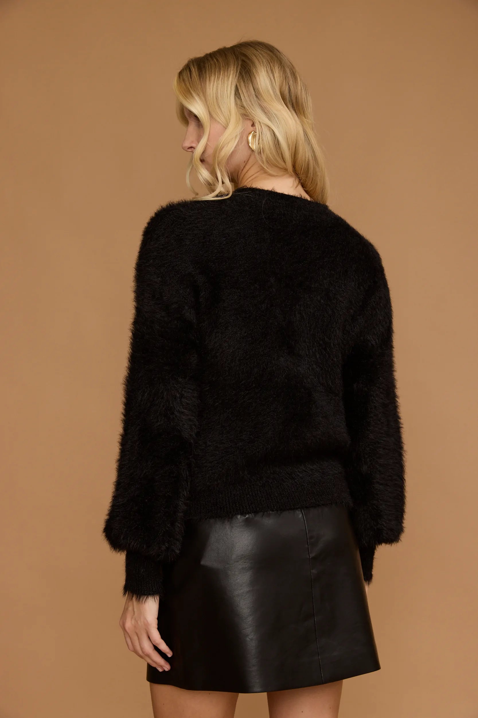 קרדיגן פרוותי כפתורים