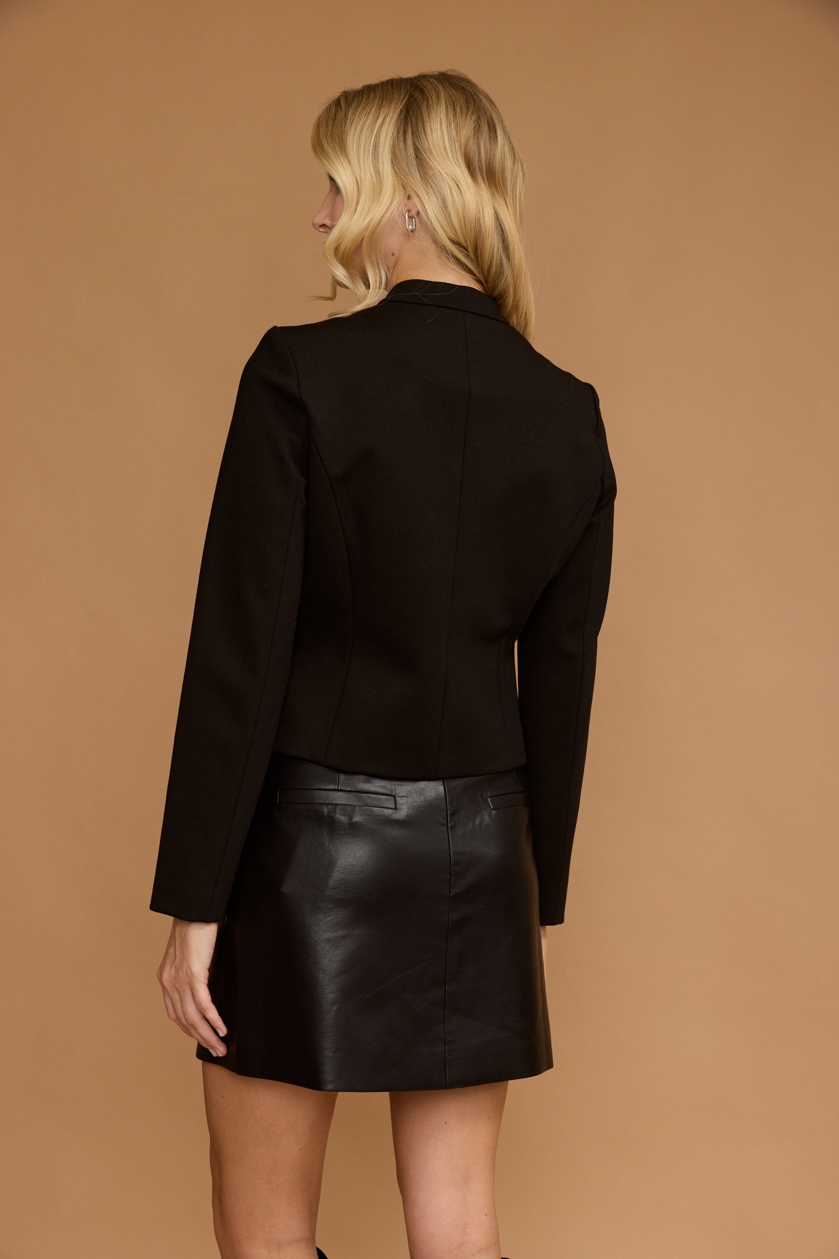 גקט כפתורי כסף צוורון יפן