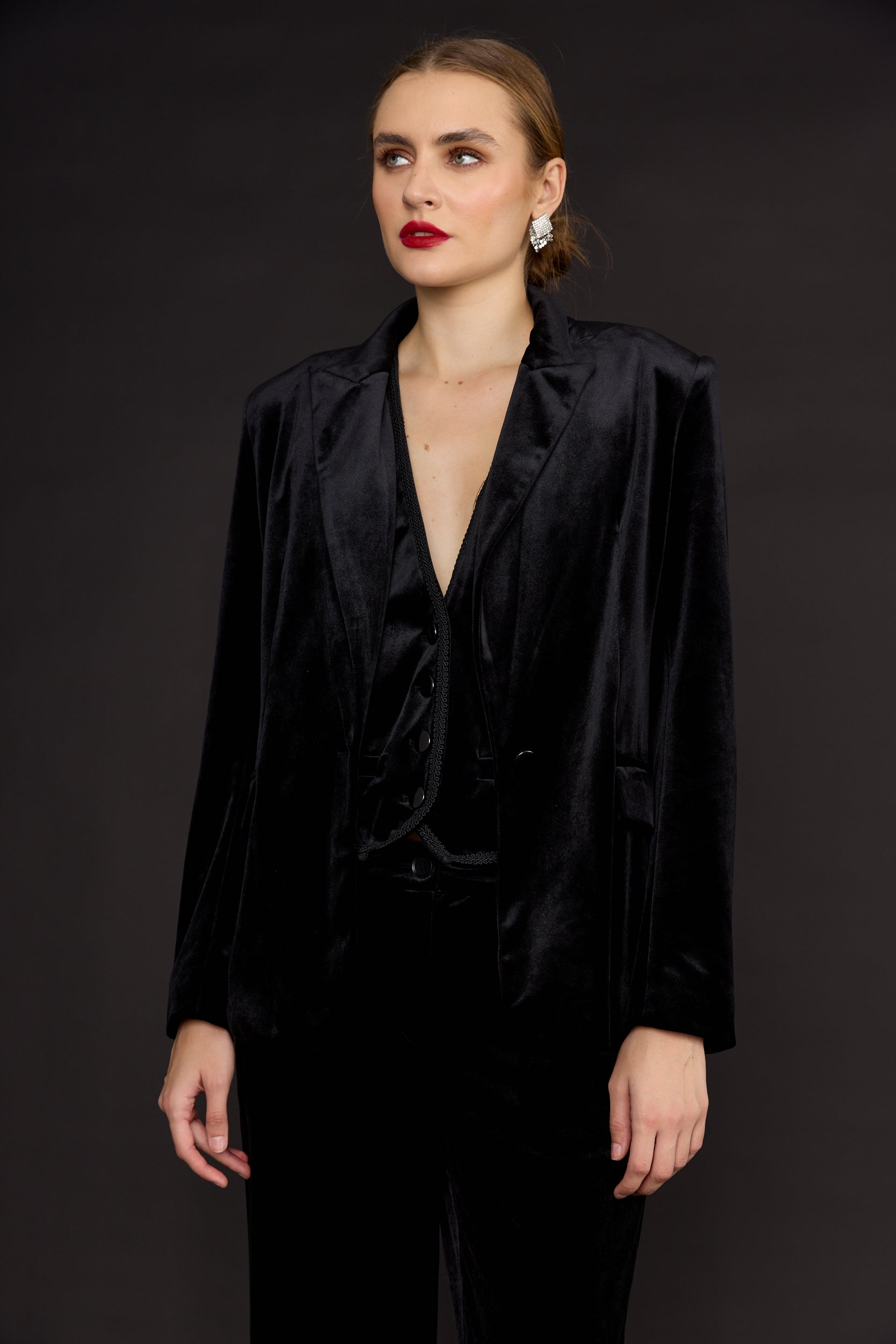 בליזר צווארון קטיפה