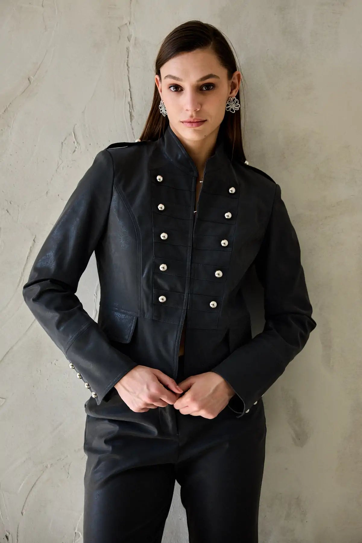 ז'קט דמוי עור כפתורים