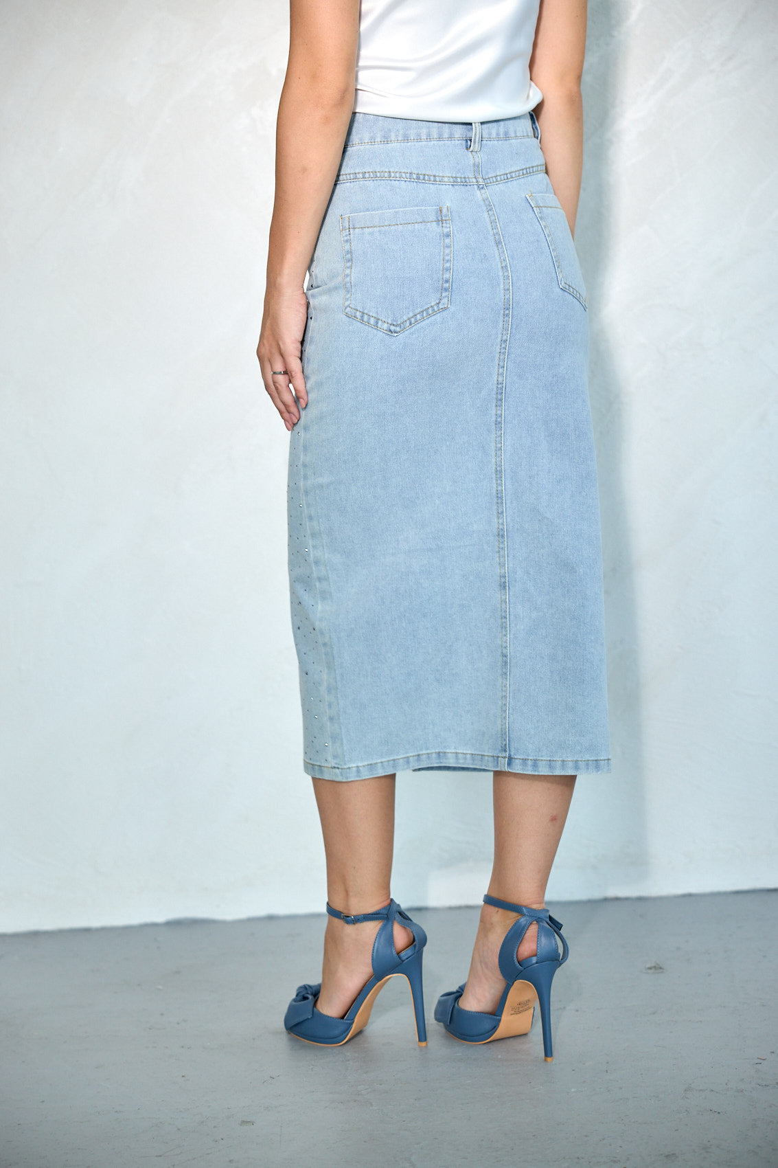 חצאית ג'ינס יהלומים