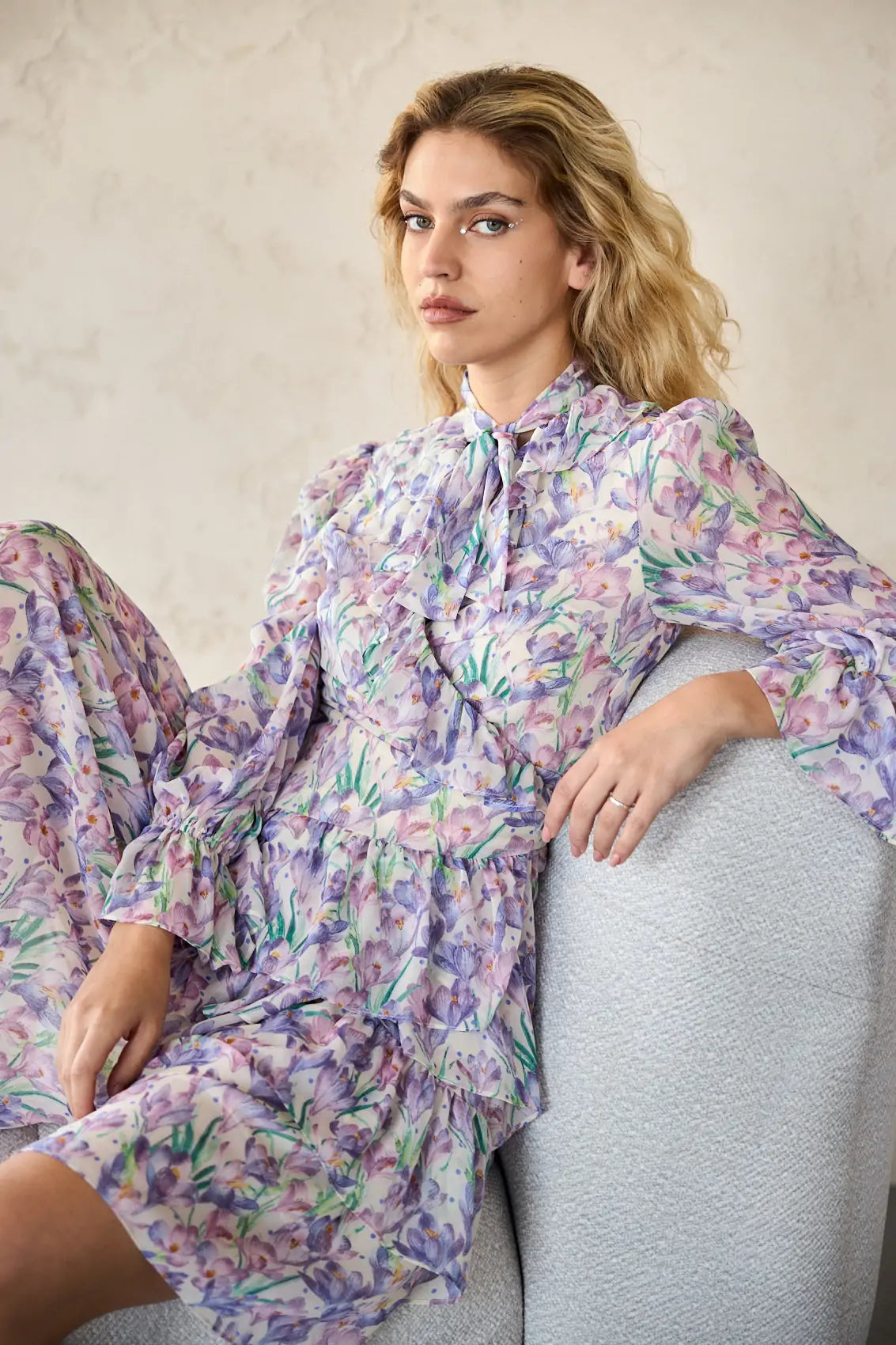 שמלת שיפון מעטפת פרחונית