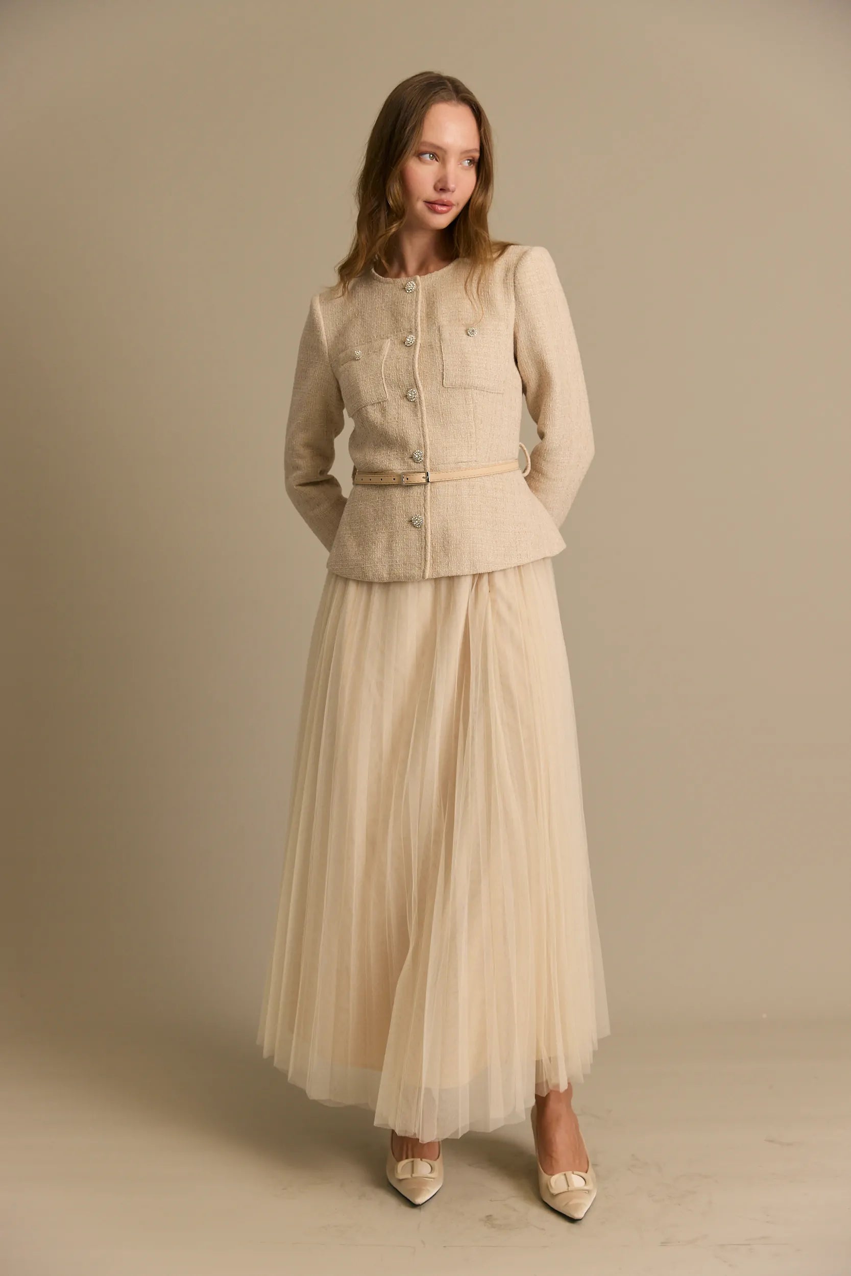 חליפת שמלה כפתור וחגורה