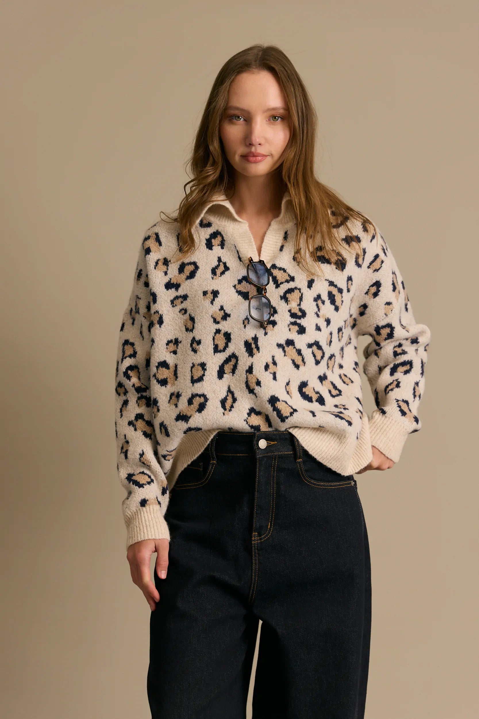 סריג צווארון מנומר