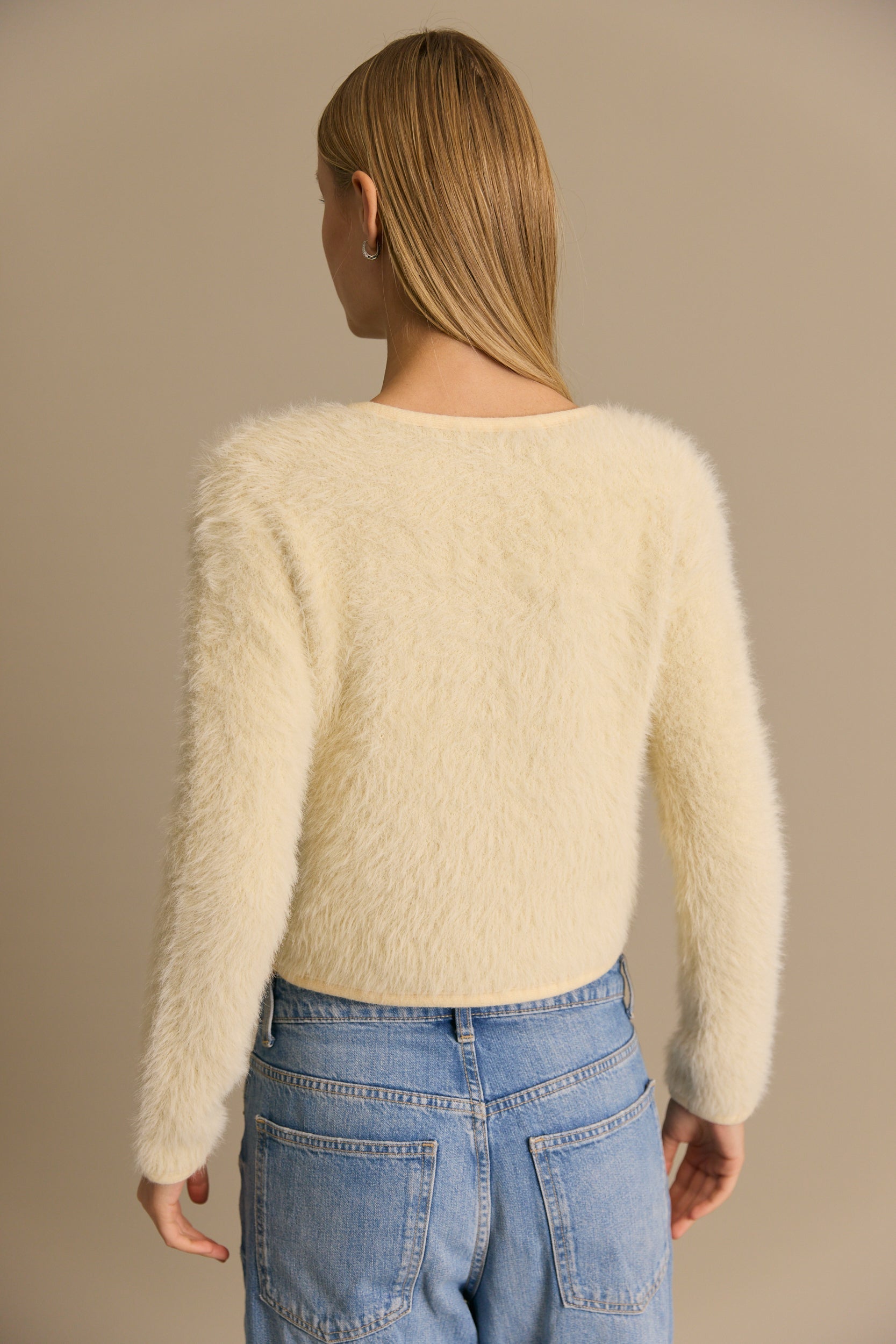 קרדיגן סריג עם כפתורי זהב