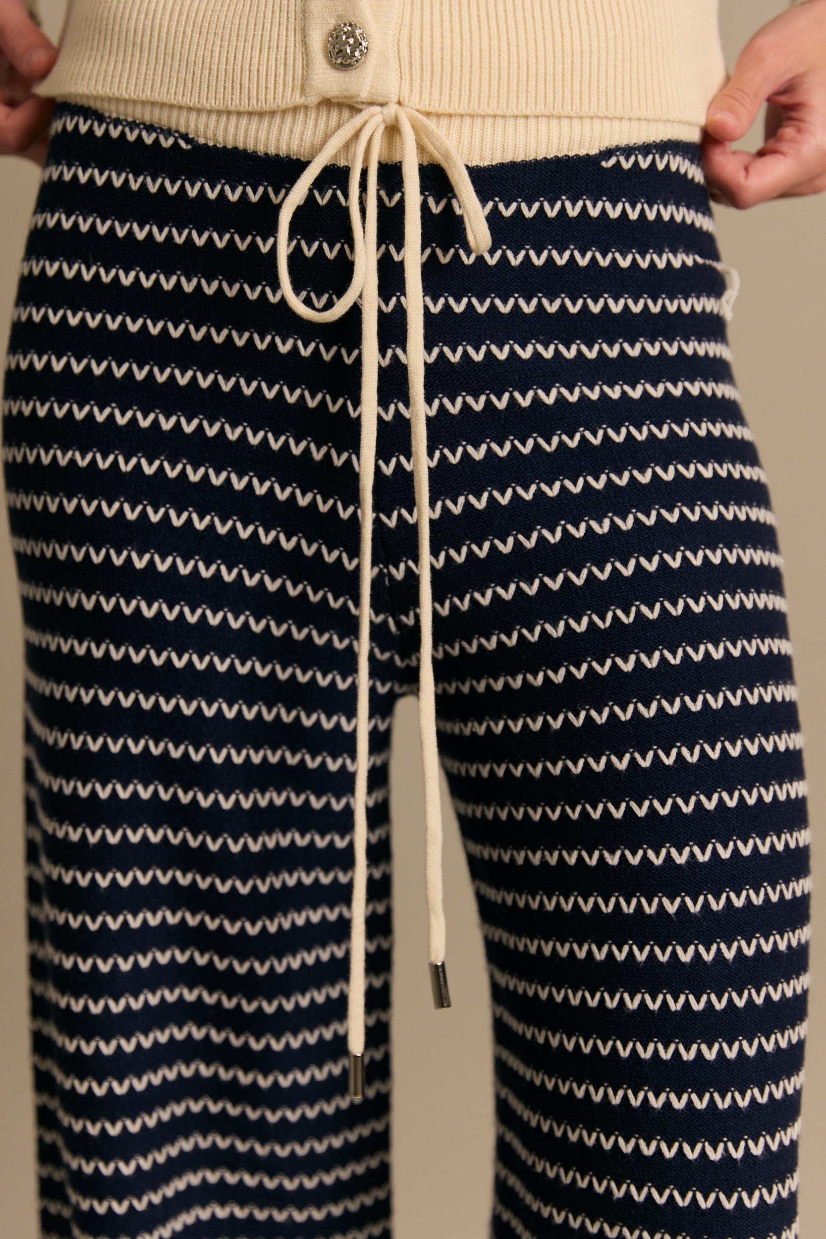 מכנס חליפת סריג פסים שרוך