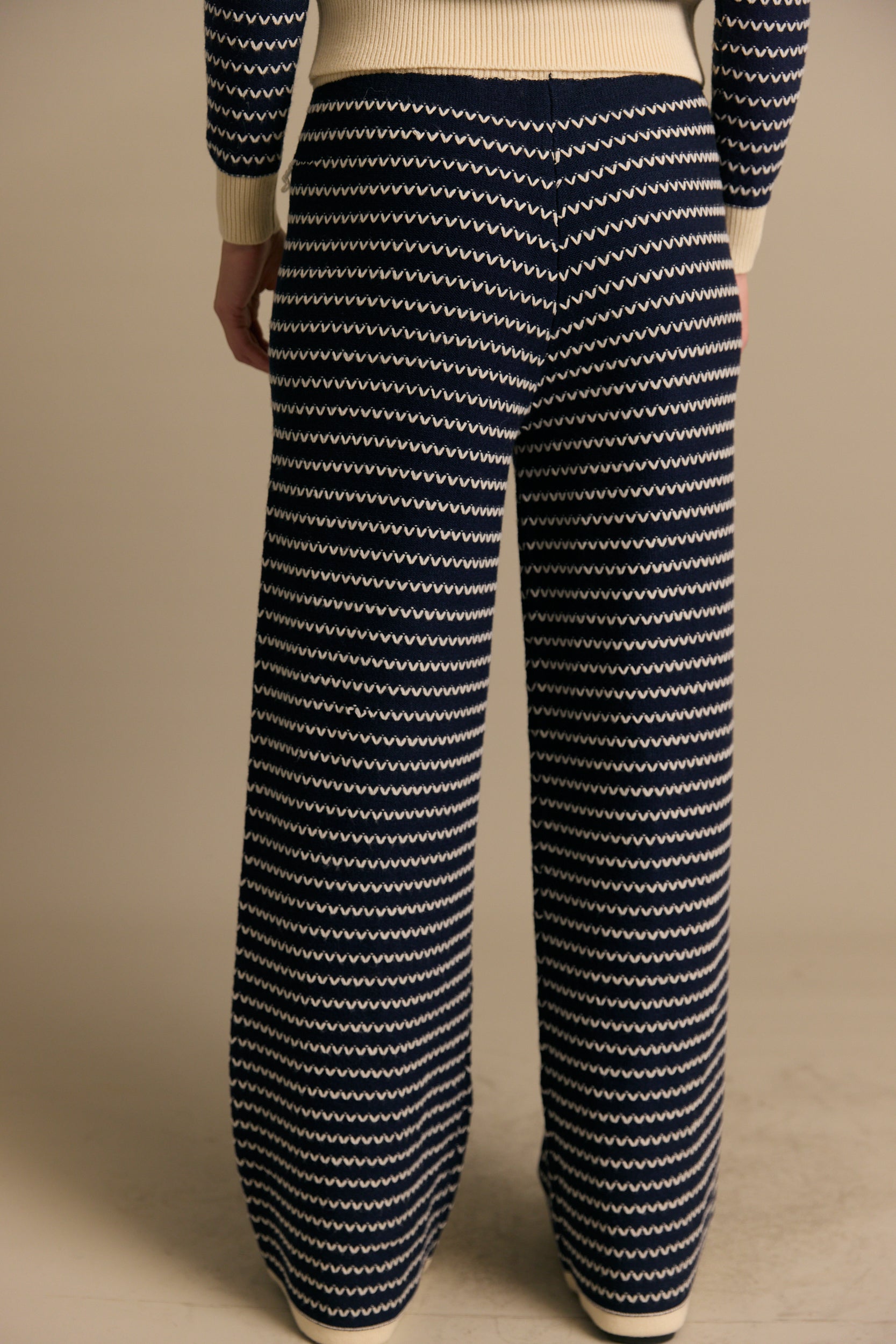 מכנס חליפת סריג פסים שרוך