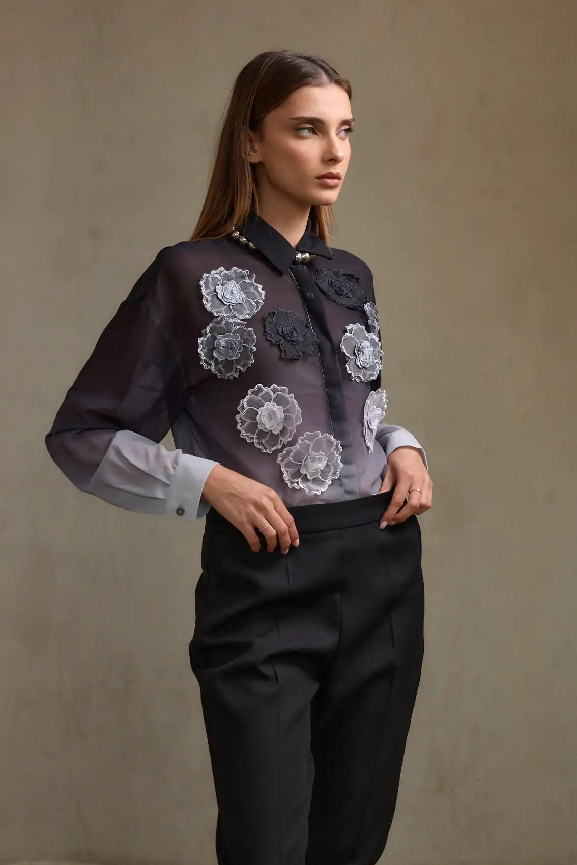 חולצת שיפון שושנים