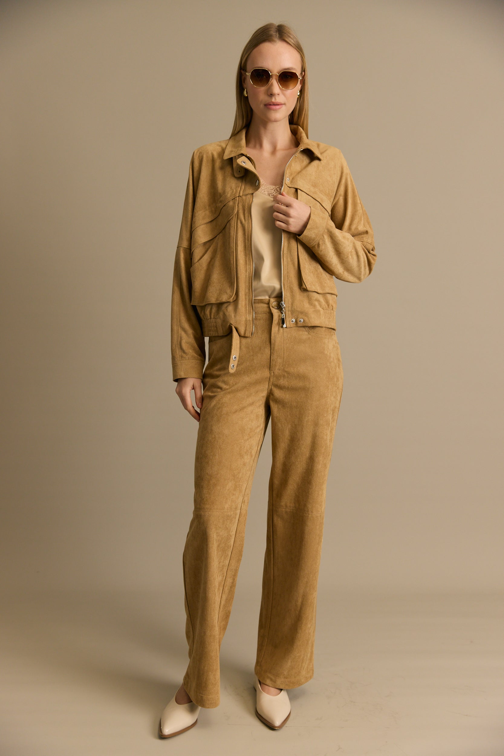 מכנס ארוך רחב זמש