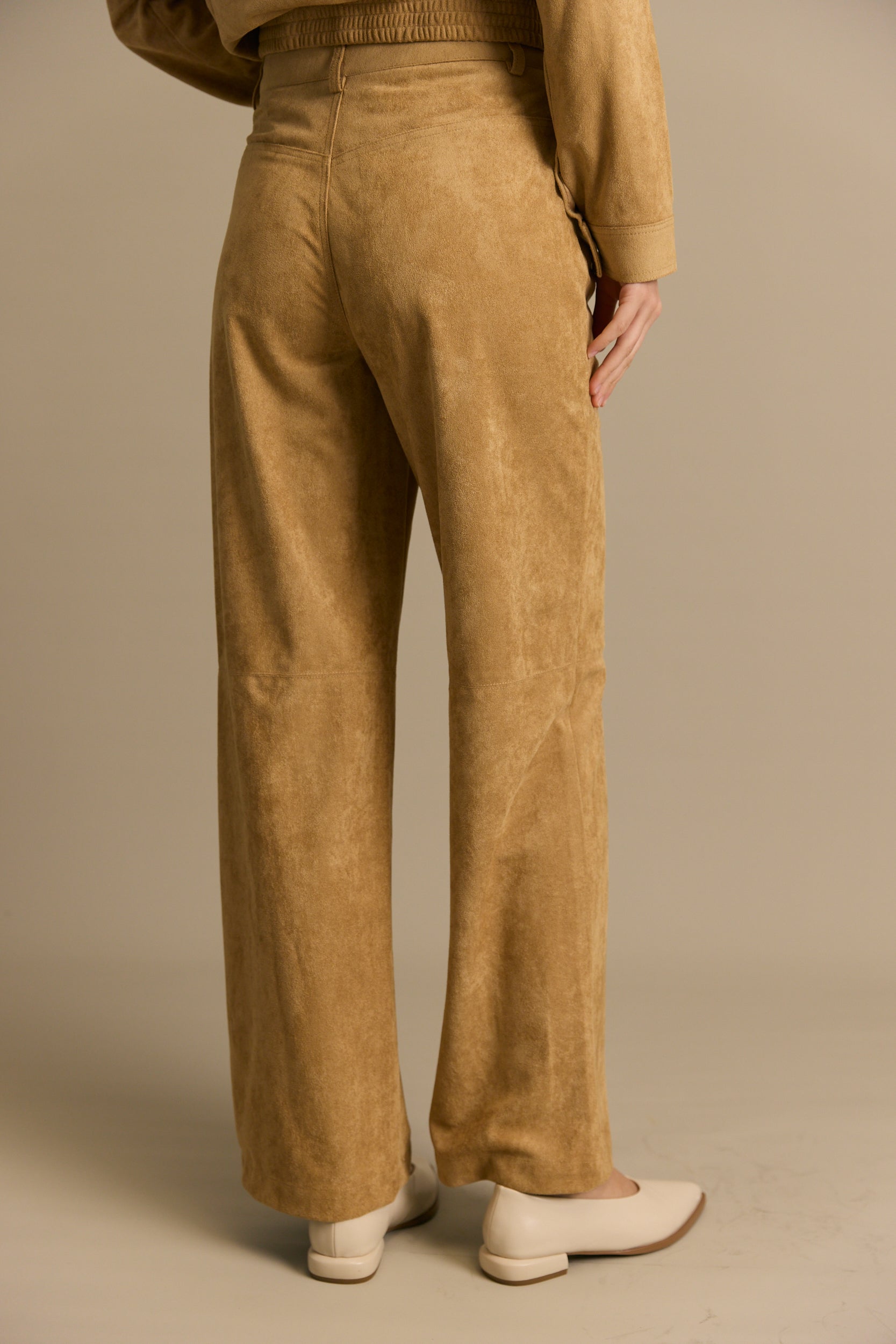 מכנס ארוך רחב זמש