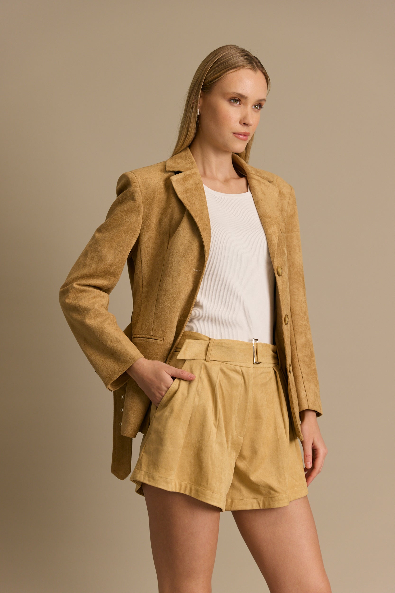 ג'קט טרנץ קצר זמש