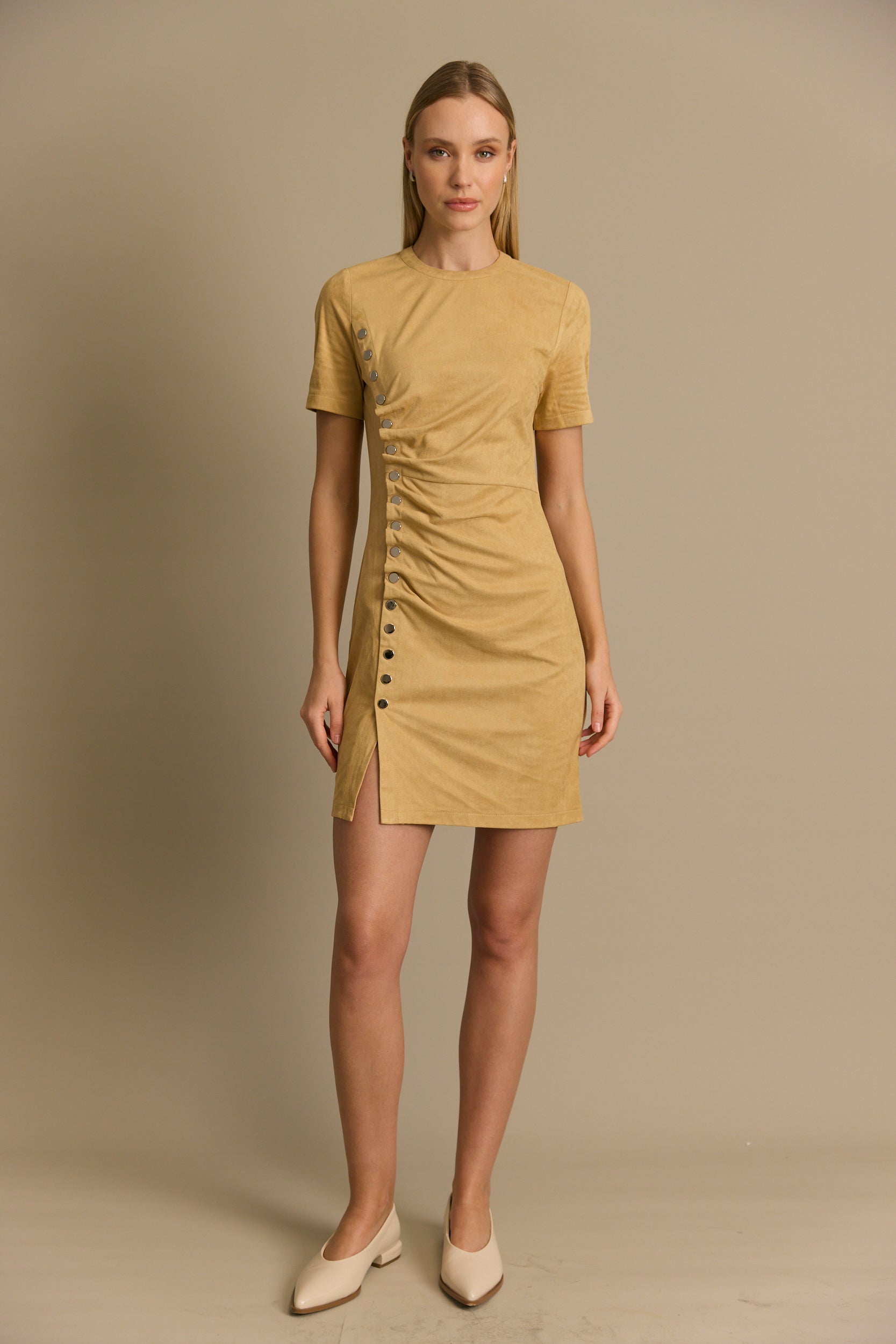 שמלת מיני זמש כיווצים