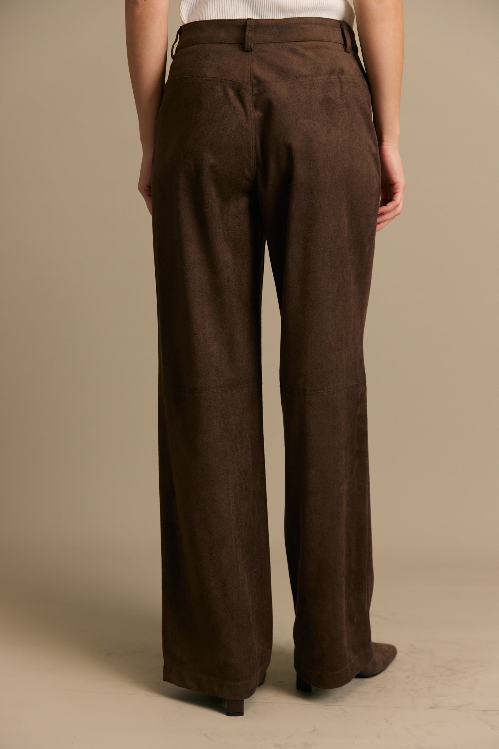 מכנס ארוך רחב זמש