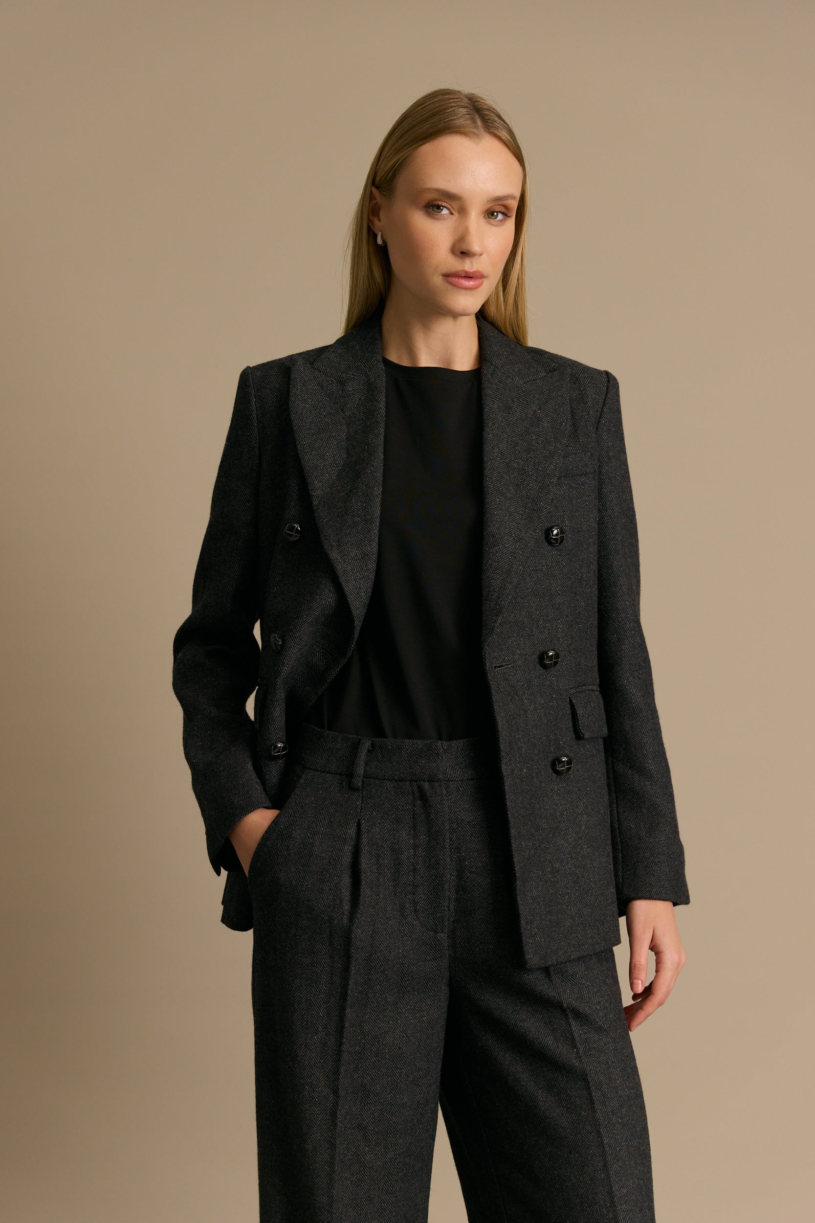 ג'קט מחוייט 6 כפתורים