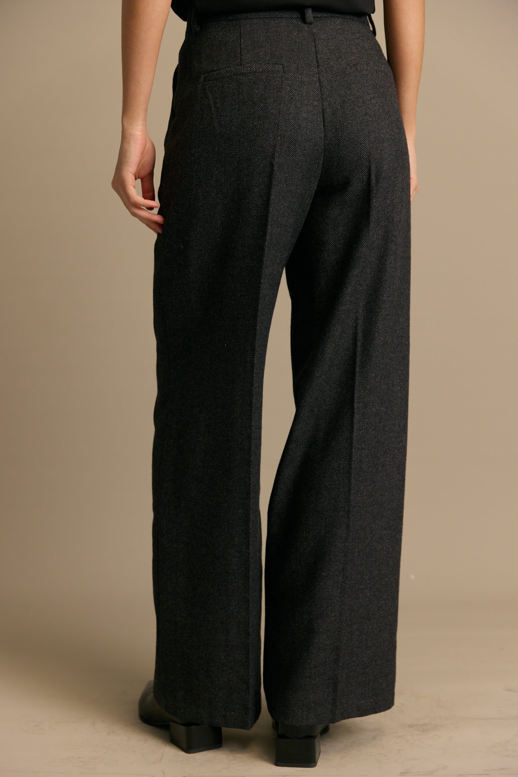 מכנס מחוייט רחב