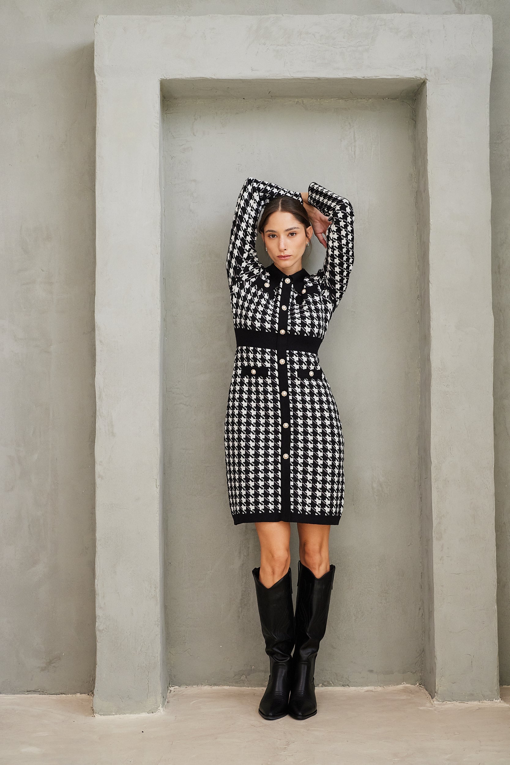 שמלת סריג שוויץ