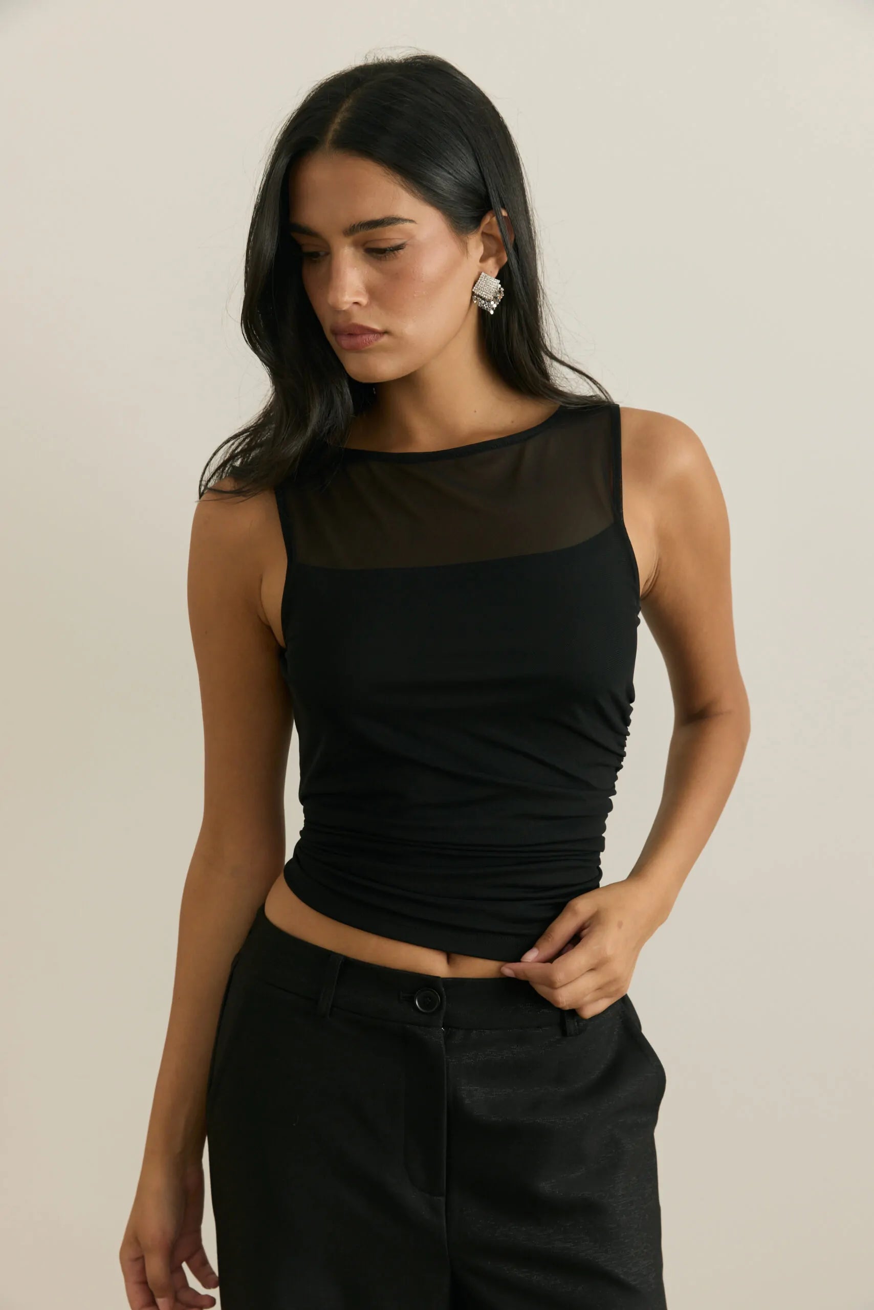 טופ רשת חצי שקוף