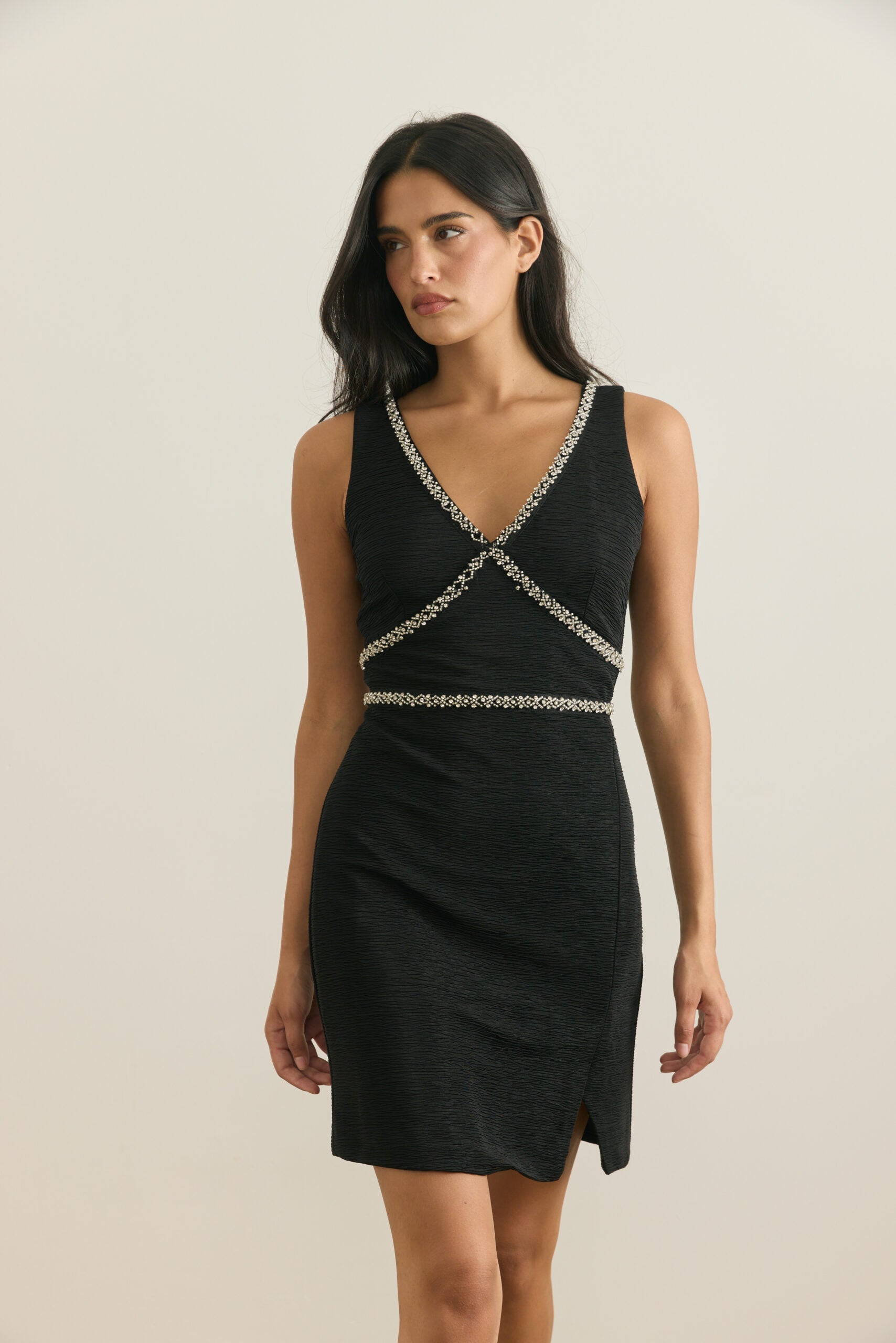 שמלה מקומטת גימור יהלומים